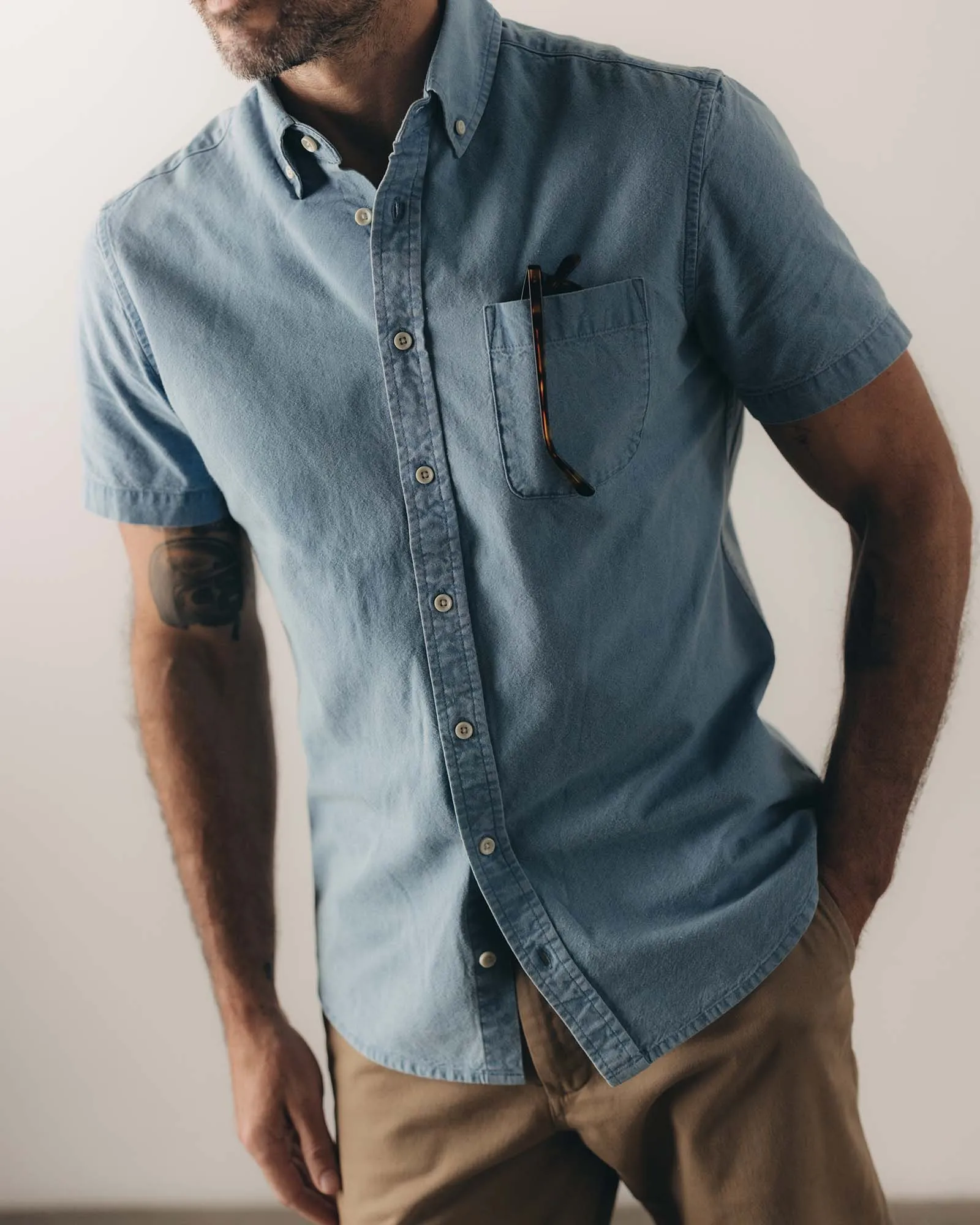 The Short Sleeve Jack in Washed Indigo Oxford sold by Taylor Stitch product image thumbnail 2