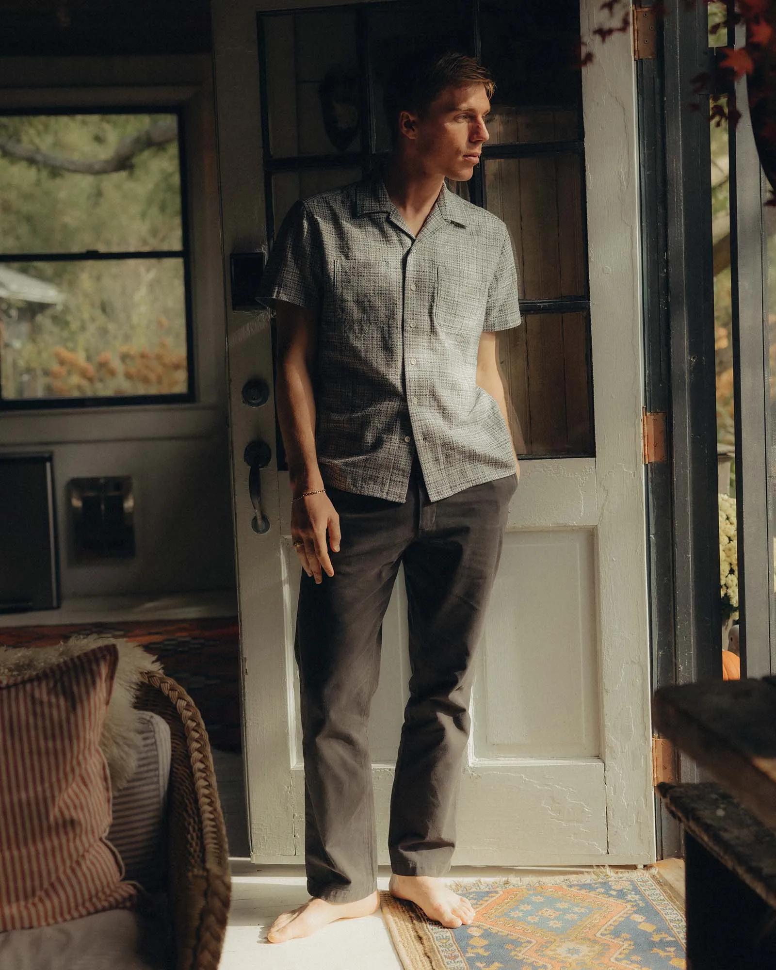 The Conrad Shirt in Cloud Cover Dobby sold by Taylor Stitch product image thumbnail 3