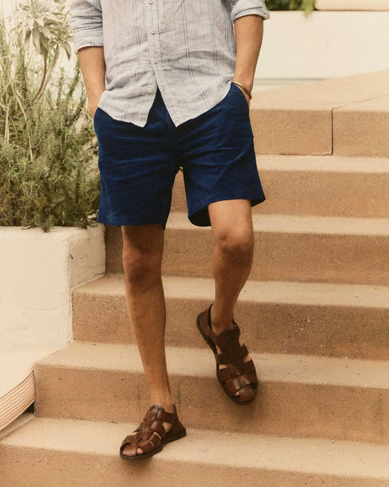 The Apres Short in Rinsed Indigo Pincord sold by Taylor Stitch product image thumbnail 4