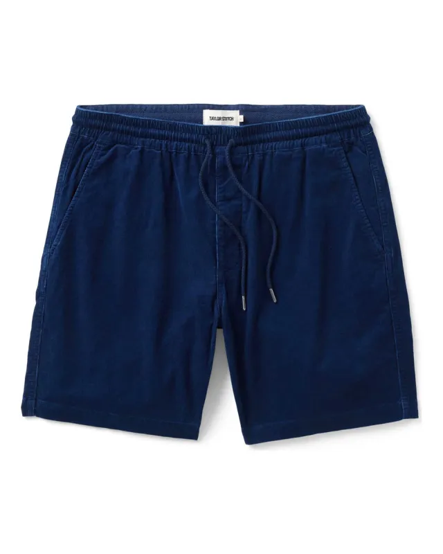 The Apres Short in Rinsed Indigo Pincord made by Taylor Stitch