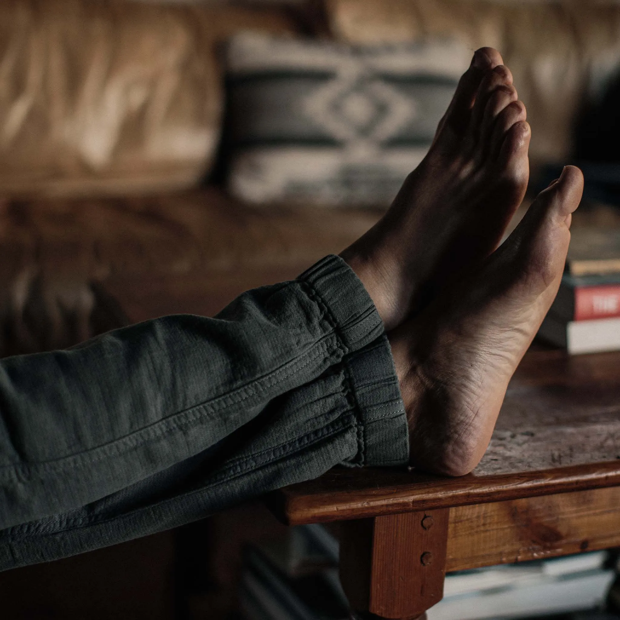 The Apres Pant in Charcoal Double Cloth ('21) sold by Taylor Stitch product image thumbnail 5