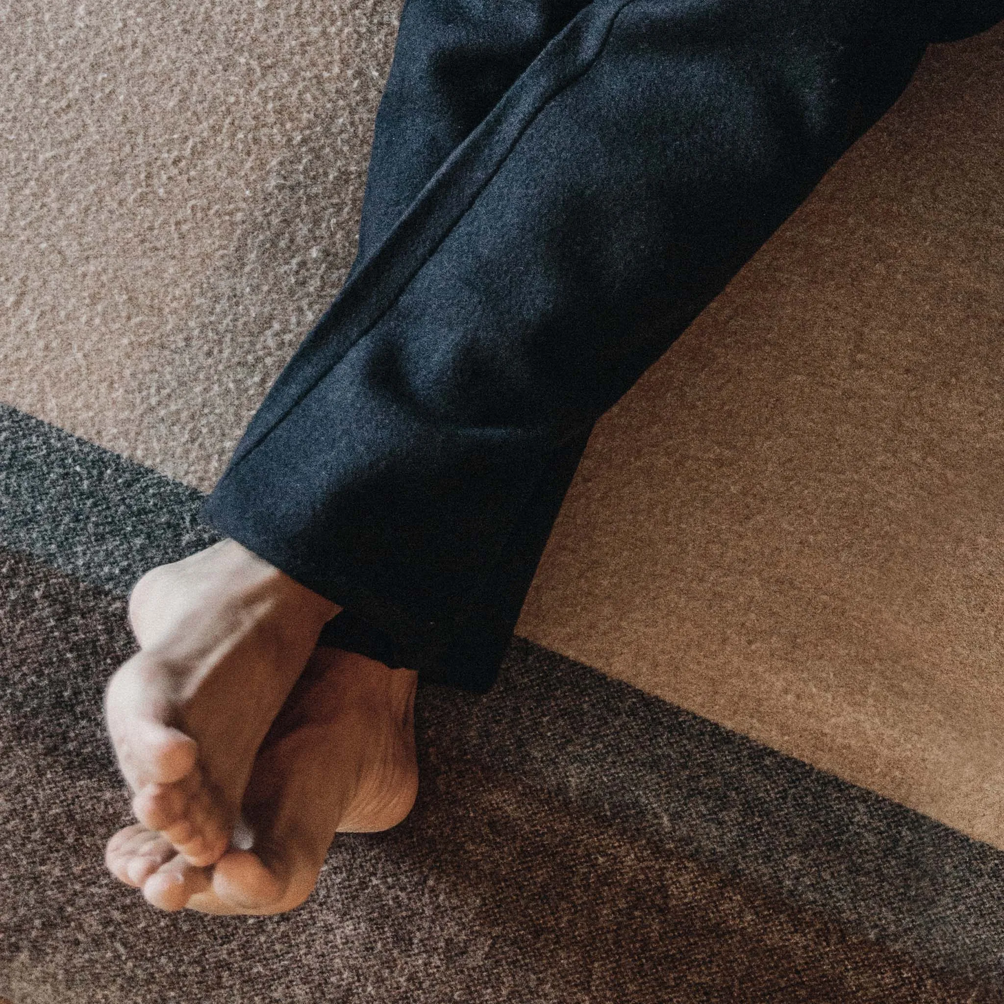 The Weekend Pant in Navy Boiled Wool sold by Taylor Stitch product image thumbnail 5