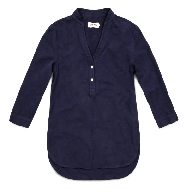 The Whitney Popover in Navy sold by Taylor Stitch
