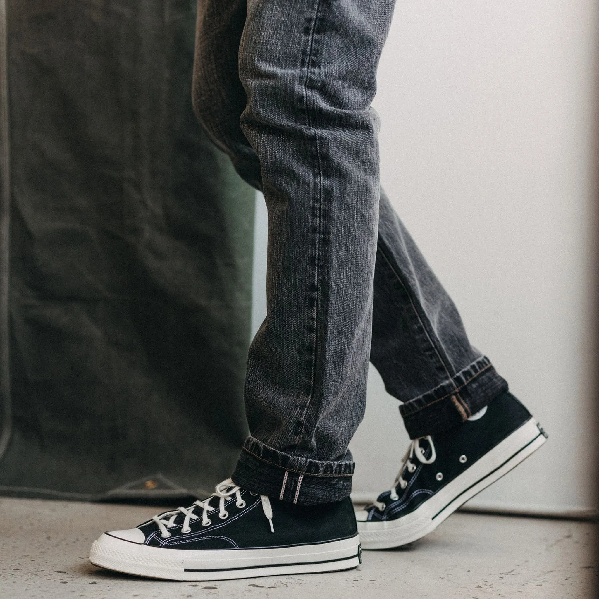 The Slim Jean in Black 1-Year Wash Selvage Denim sold by Taylor Stitch product image thumbnail 4