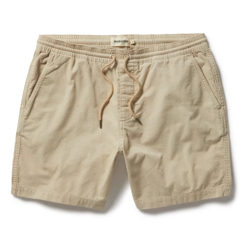 The Apres Short in Natural Pinwale sold by Taylor Stitch