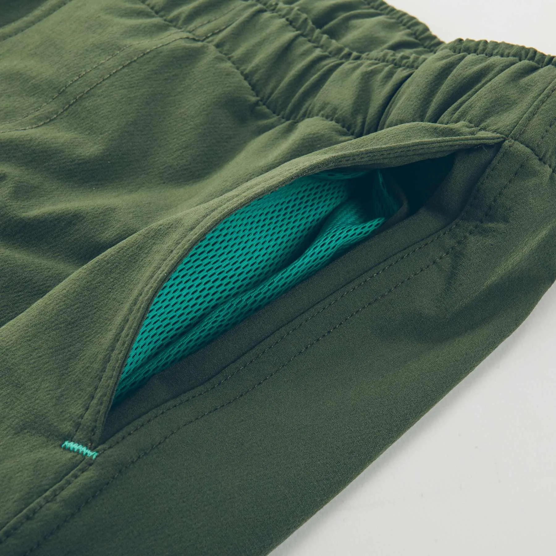 The Myles Everyday Short in Forest sold by Taylor Stitch product image thumbnail 5