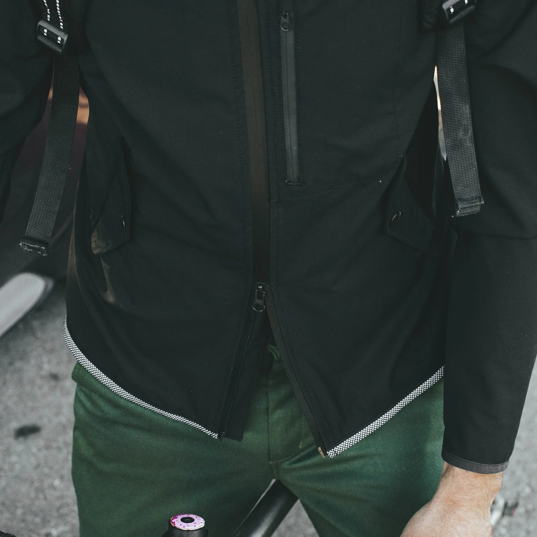 The Alvar Jacket in Black sold by Taylor Stitch product image thumbnail 3