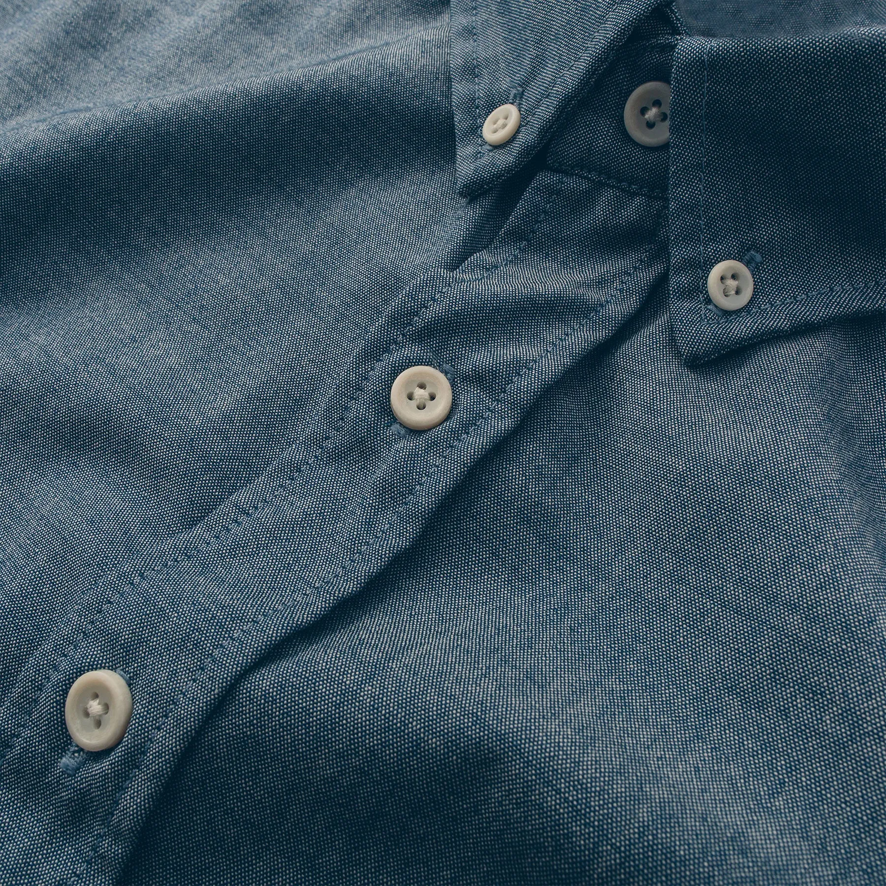 The Short Sleeve Jack in Sky Blue Chambray sold by Taylor Stitch product image thumbnail 3