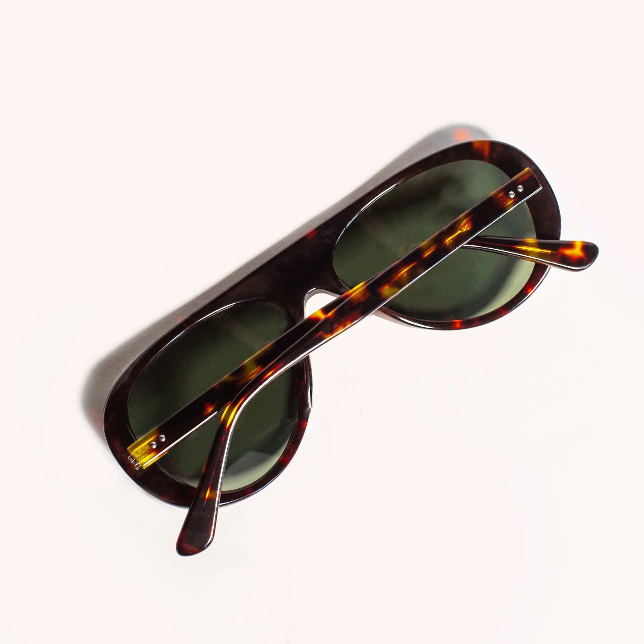 The Surf Aviator in Dark Tortoise sold by Taylor Stitch product image thumbnail 4