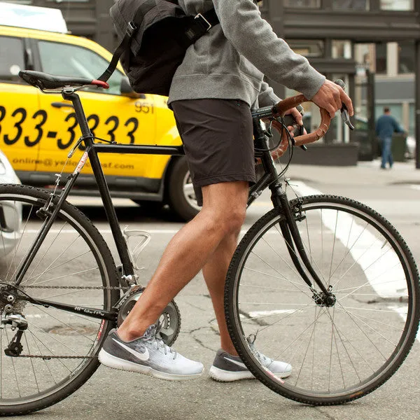 The Myles Everyday Short in Charcoal sold by Taylor Stitch product image thumbnail 3