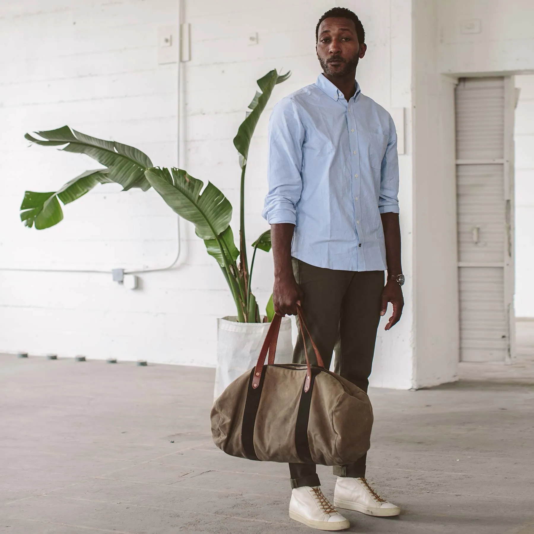 The Slim Chino in Olive sold by Taylor Stitch product image thumbnail 5