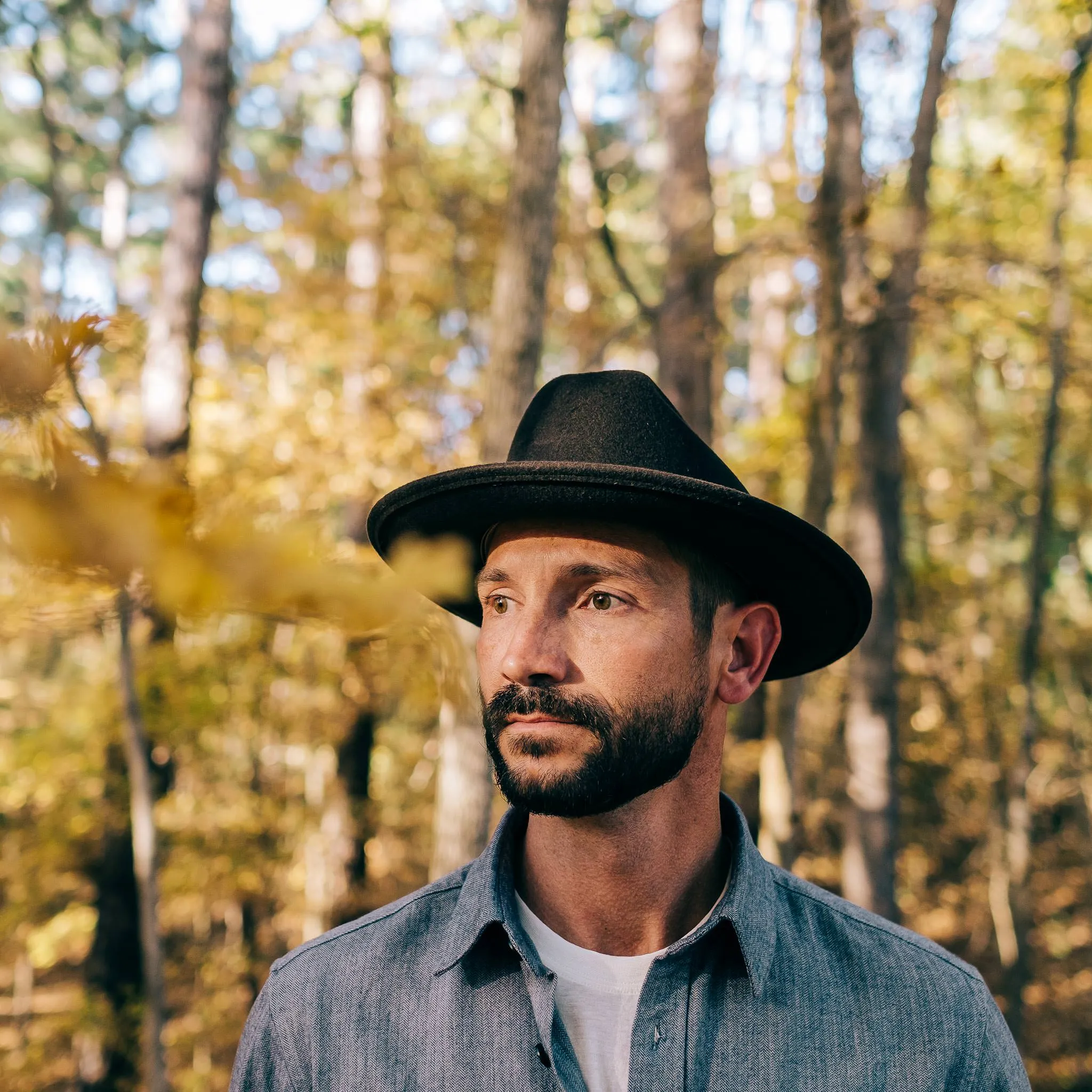 The Packable Lane Splitter in Espresso sold by Taylor Stitch product image thumbnail 2