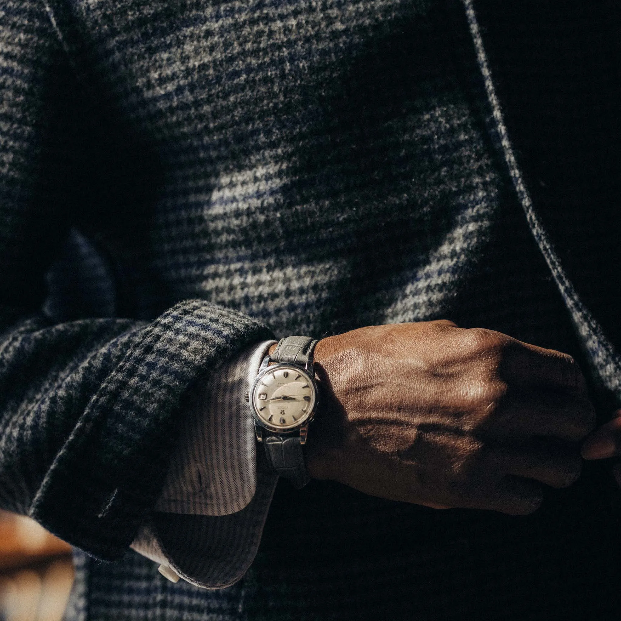 The Ojai Jacket in Ash Guncheck Wool sold by Taylor Stitch product image thumbnail 4