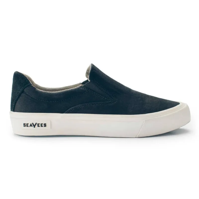 Hawthorne Slip On in Black sold by Taylor Stitch