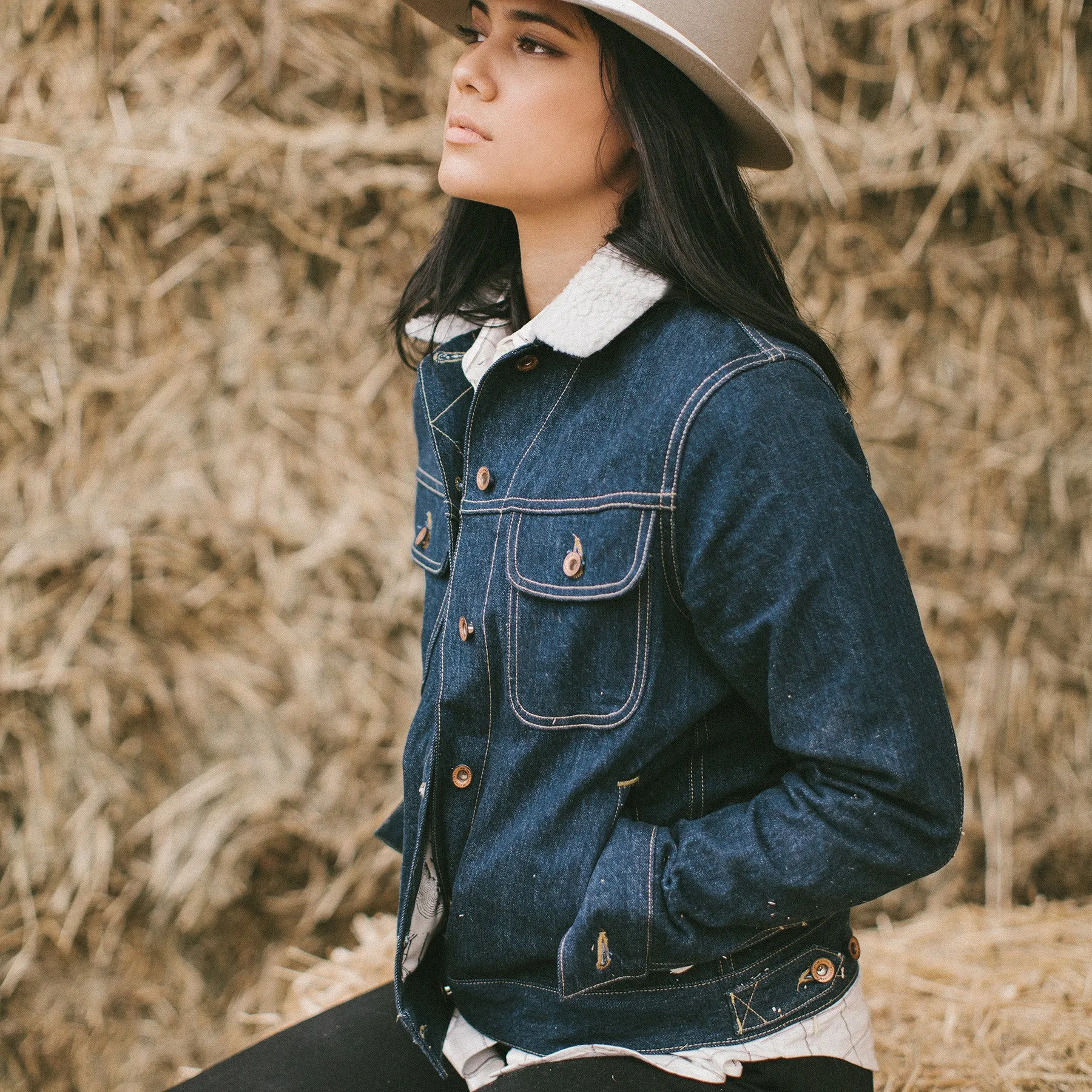 The Pacific Jacket in Sea Washed Selvage Denim sold by Taylor Stitch product image thumbnail 2