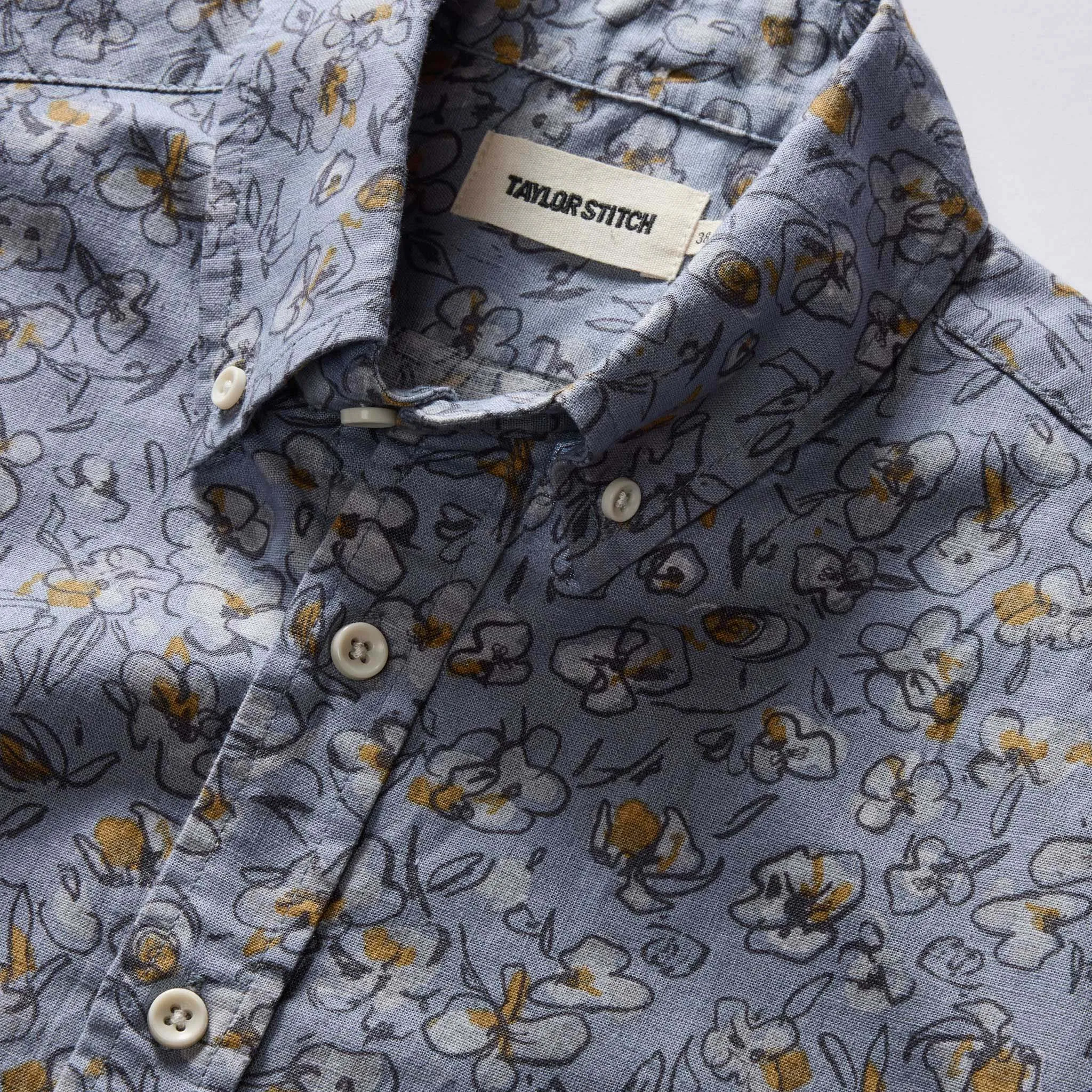 The Short Sleeve Jack in Light Blue Floral sold by Taylor Stitch product image thumbnail 4