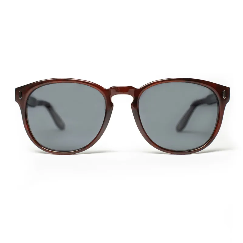 The Nelson in Vintage Tortoise made by Taylor Stitch