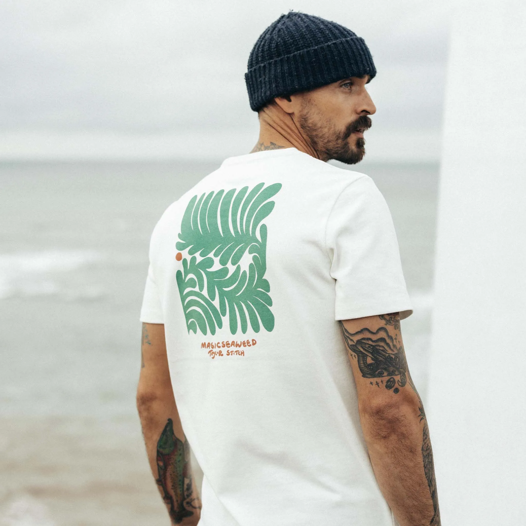 The Heavy Bag Tee in Sea Lettuce sold by Taylor Stitch product image thumbnail 4
