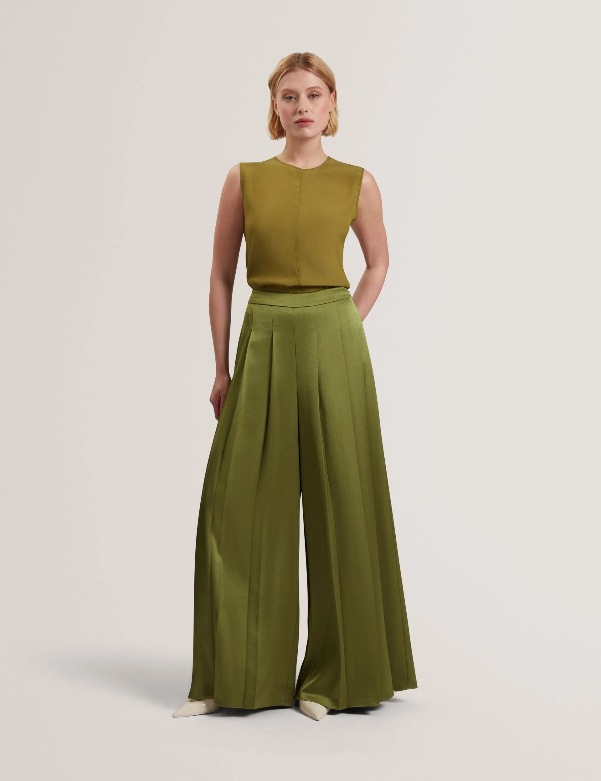 DUUVA | MID-GREEN sold by Ted Baker
