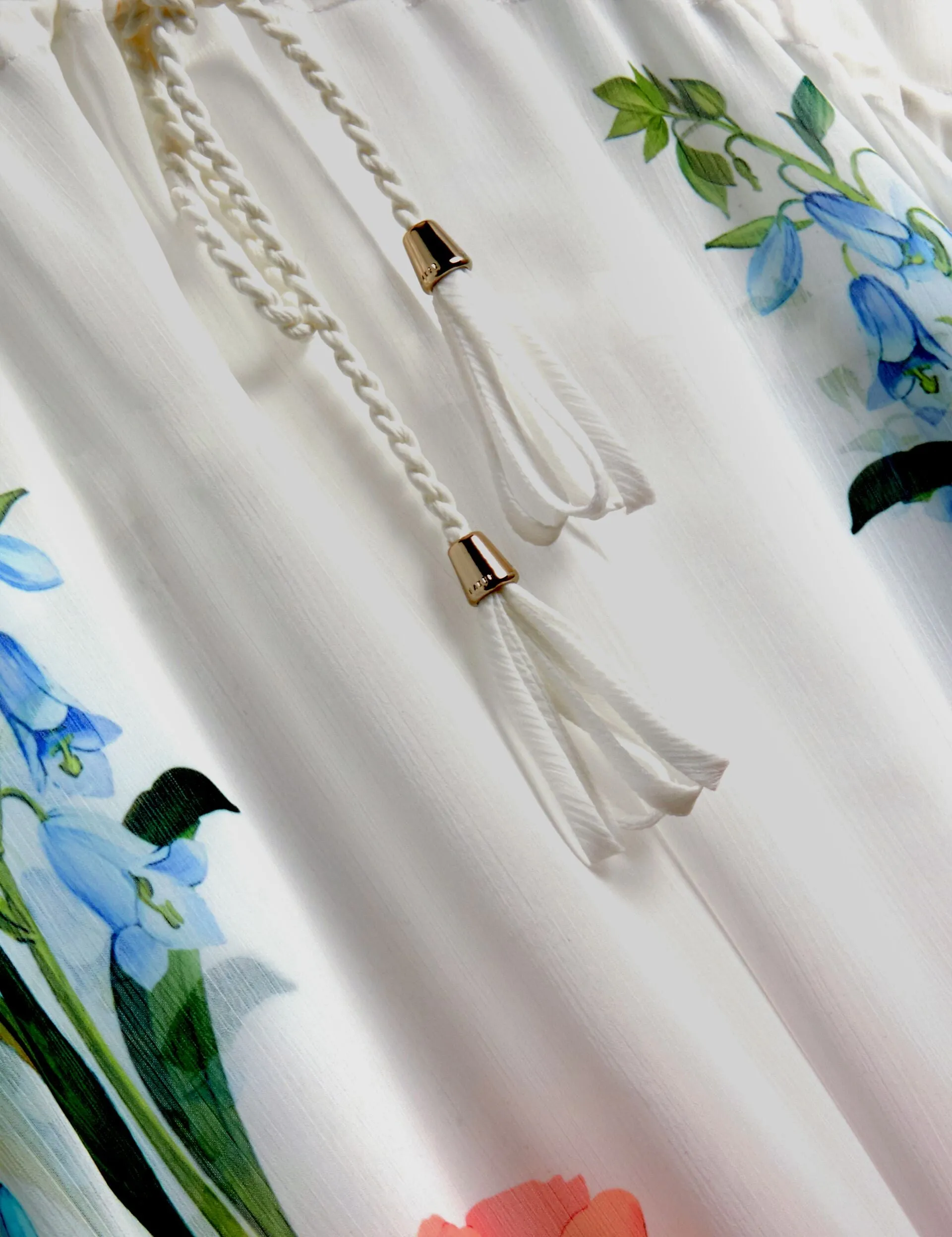 LUUSAA | WHITE sold by Ted Baker product image thumbnail 3