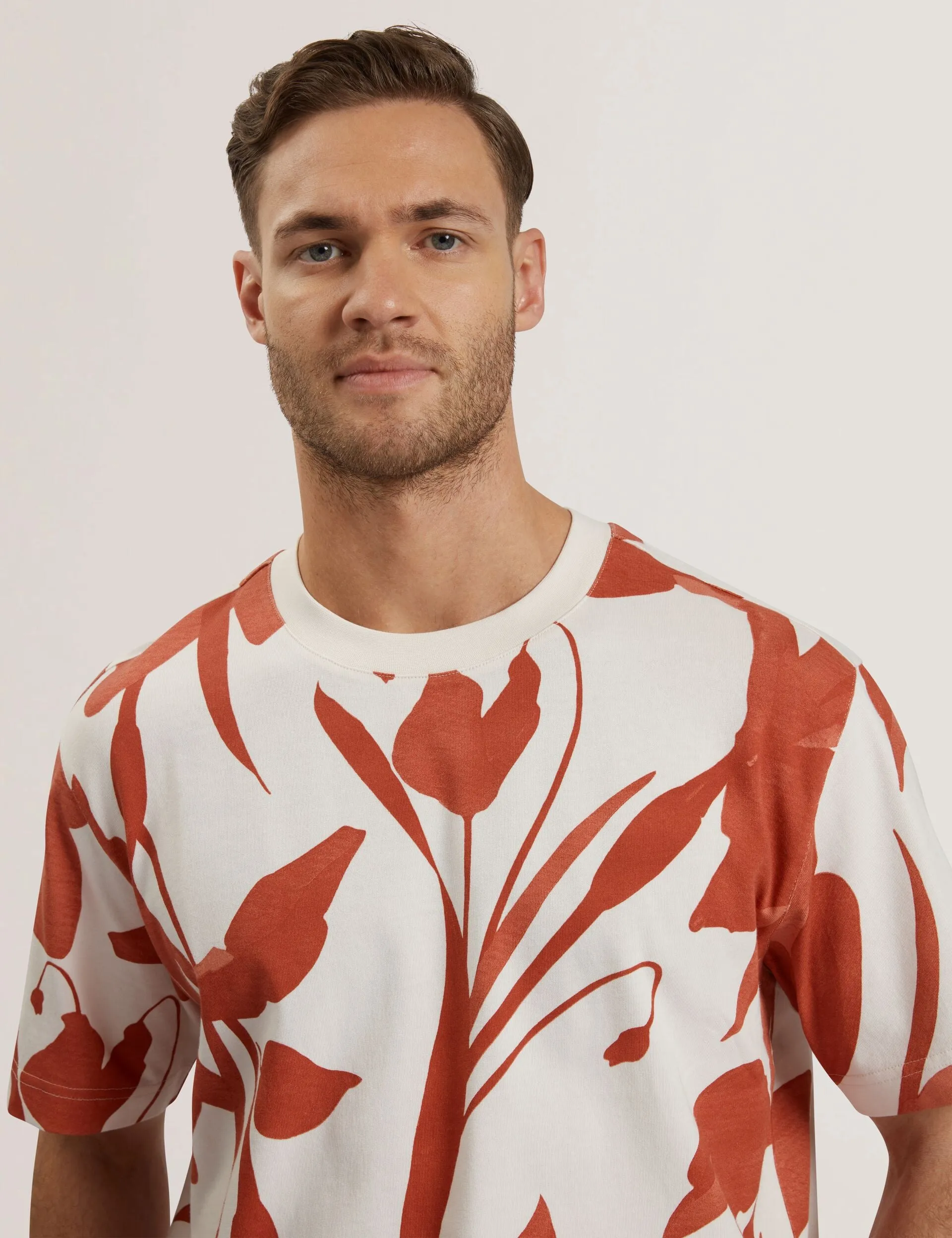 YIANNOS | RED sold by Ted Baker product image thumbnail 4