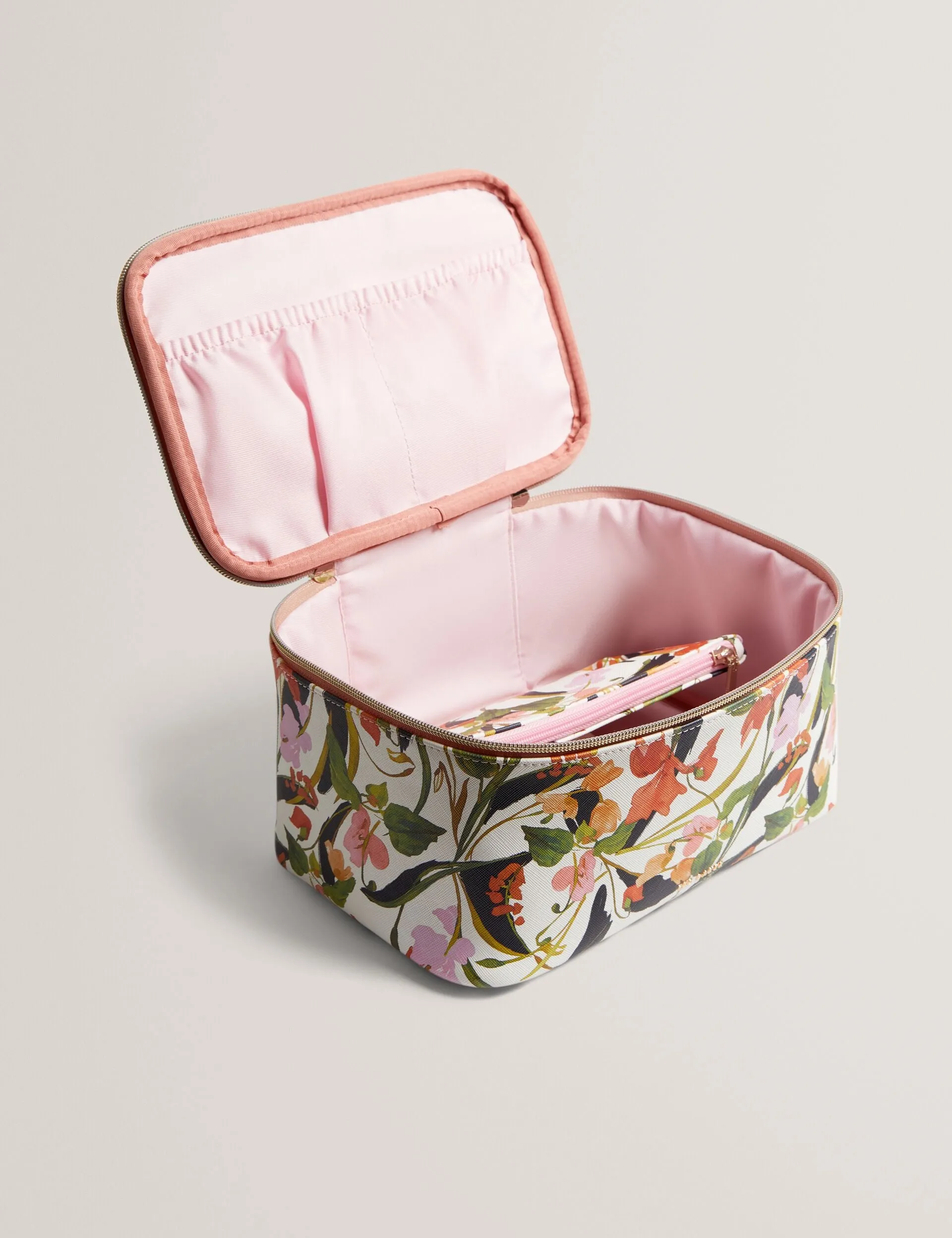 LOUISII | NAT-WHITE sold by Ted Baker product image thumbnail 4