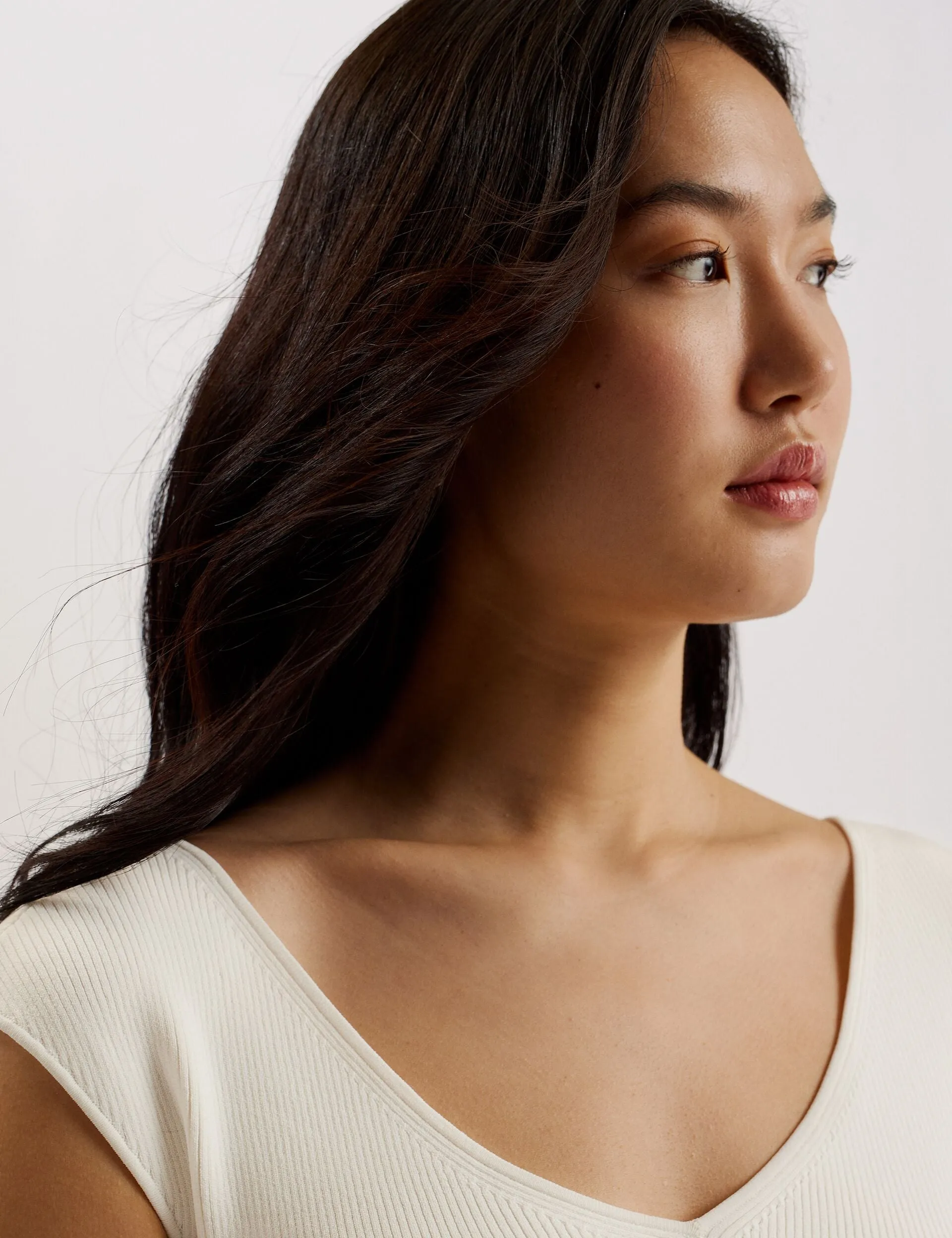 TABBIAA | WHITE sold by Ted Baker product image thumbnail 2