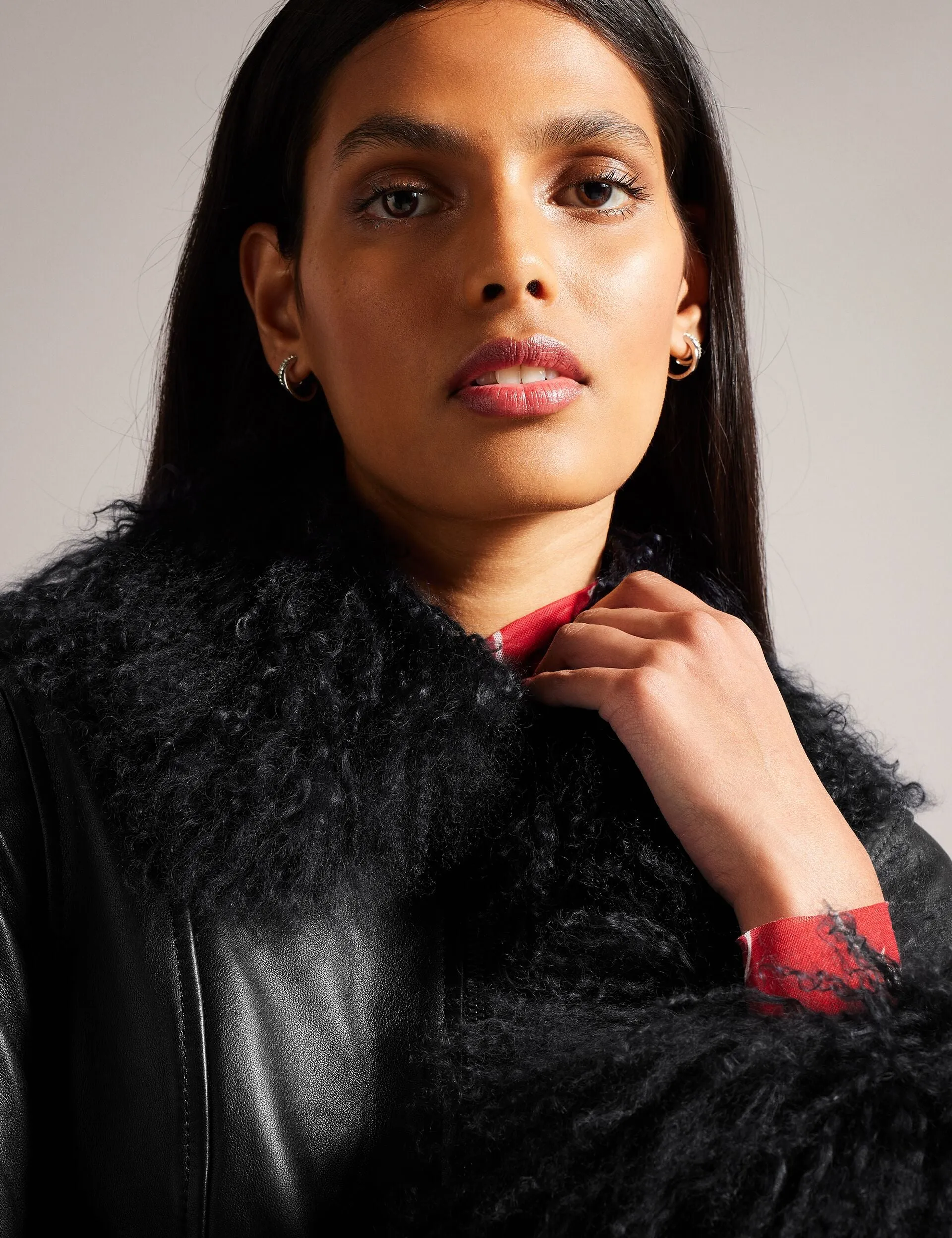 TILLYAH | BLACK sold by Ted Baker product image thumbnail 5
