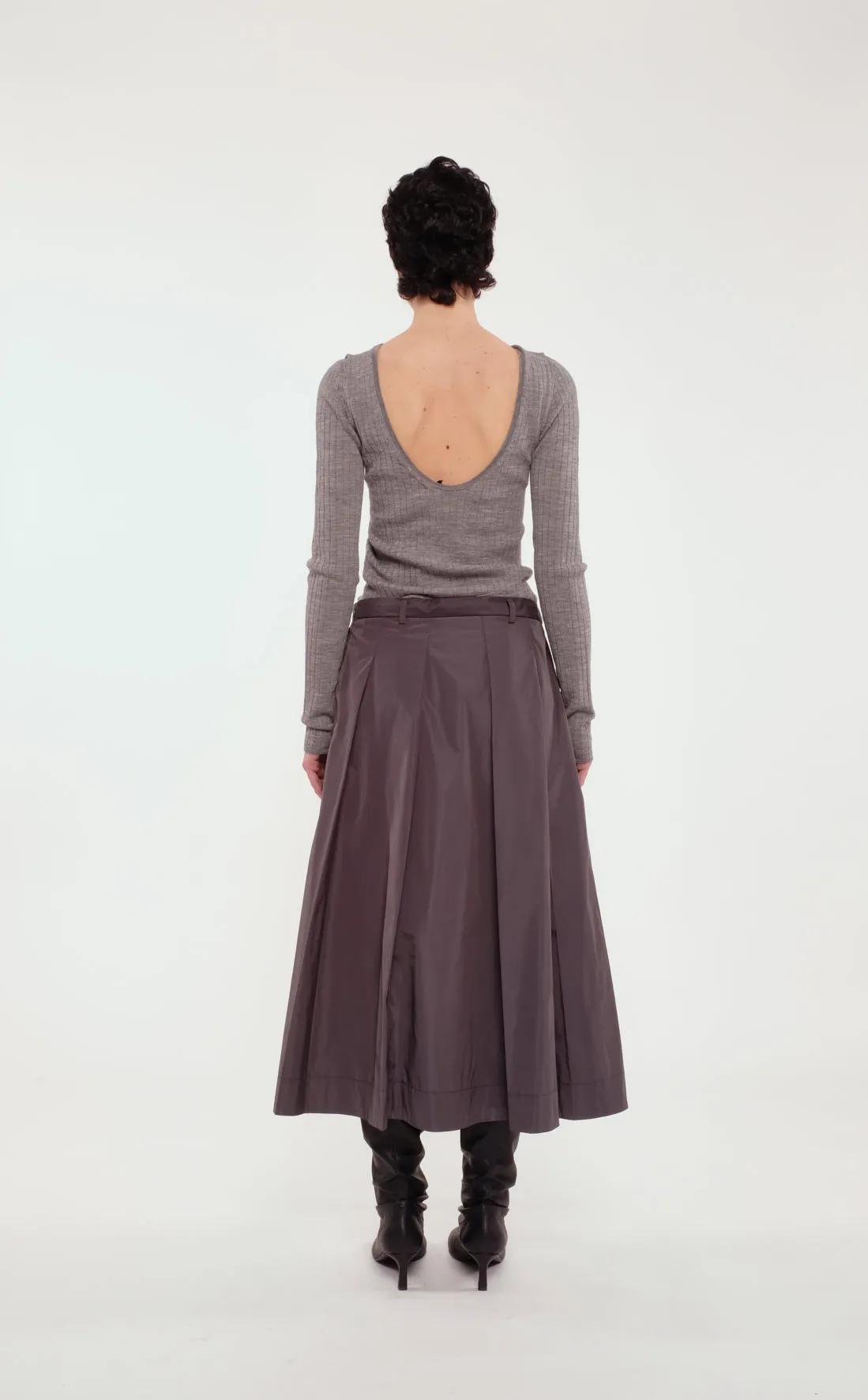 Long Full Skirt In Charcoal Taffeta sold by Tela product image thumbnail 4