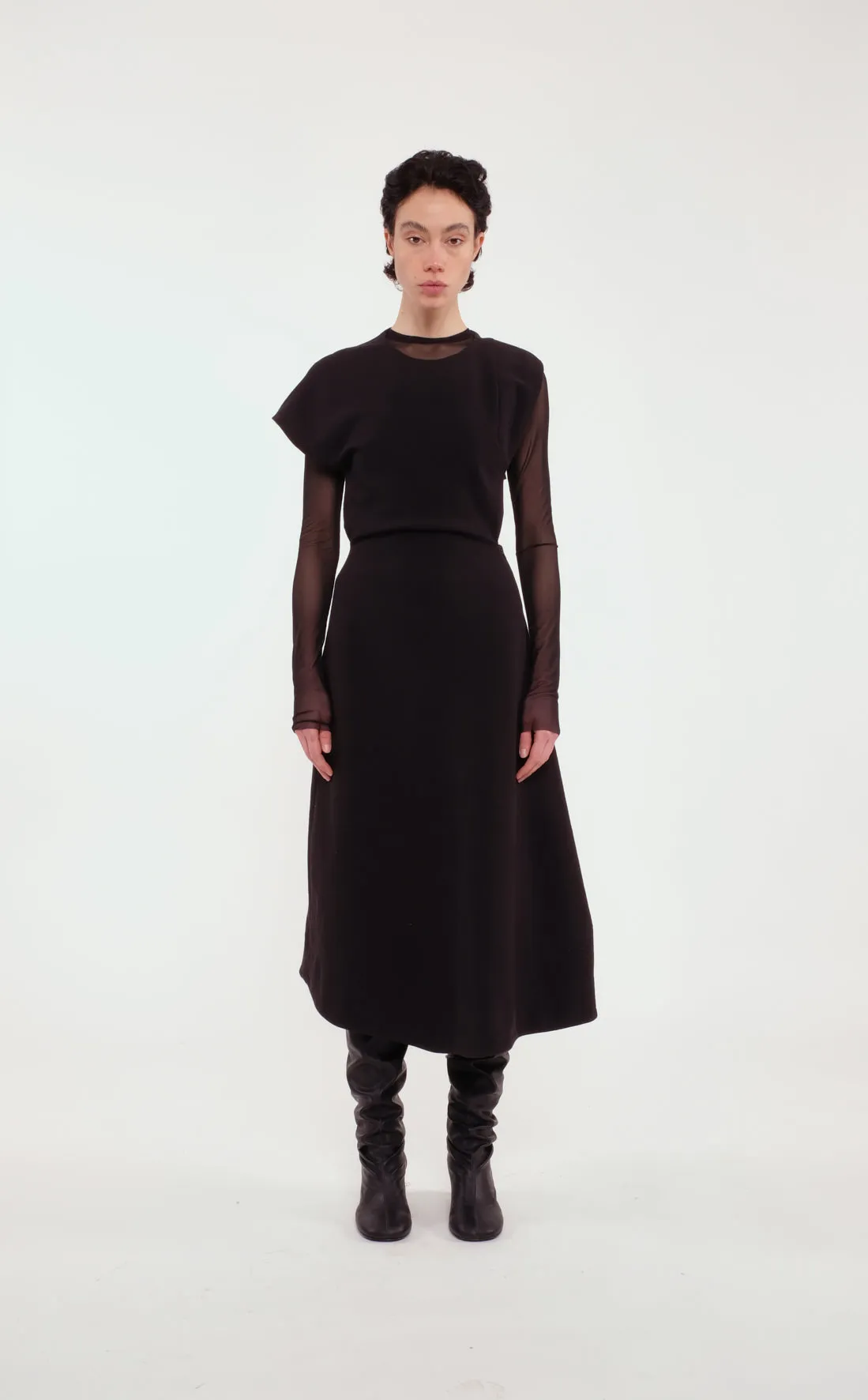 Sleeveless Long Cut-Out Asymmetric Dress In Twill sold by Tela product image thumbnail 3