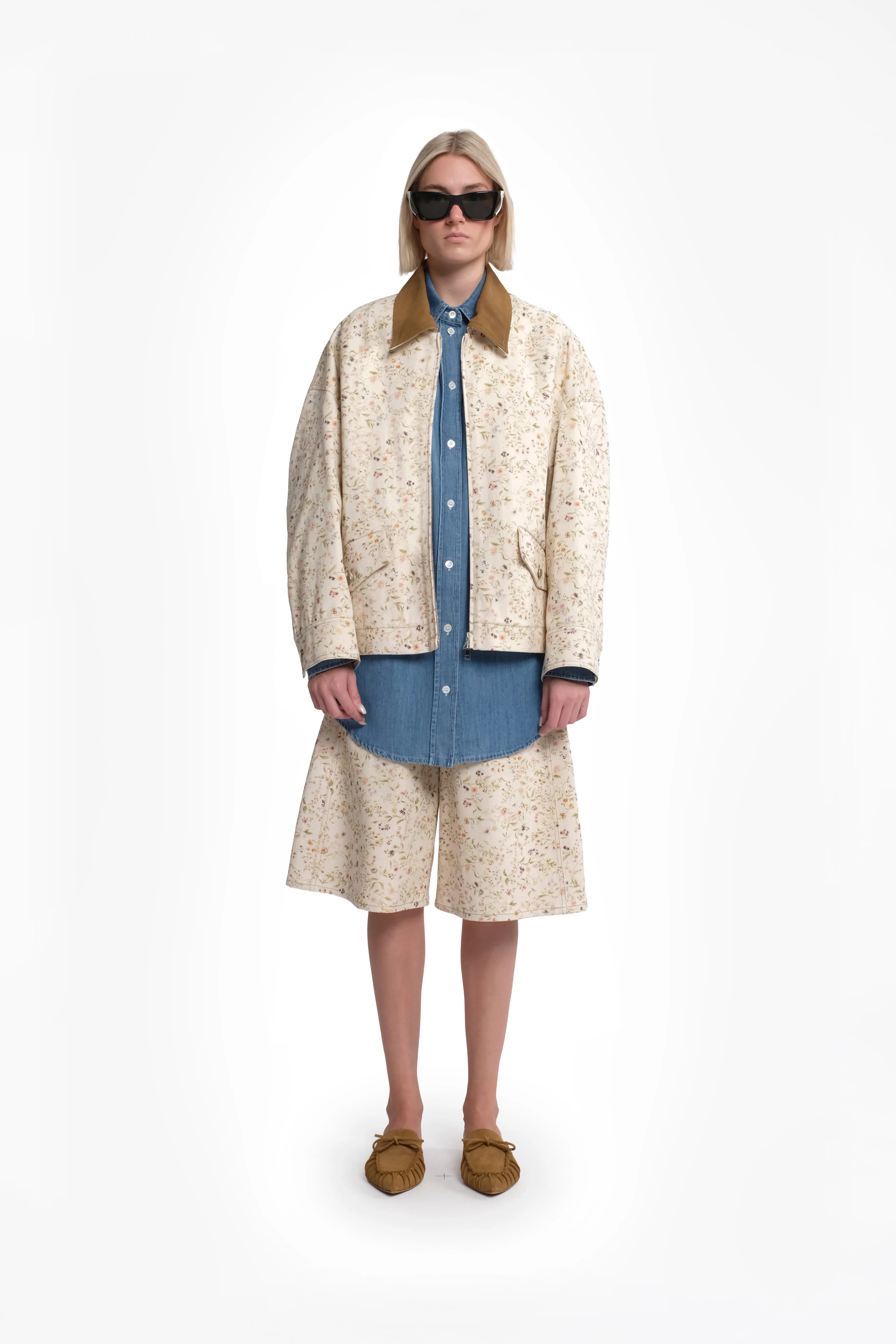 Floral Print Jacket With Zipper sold by Tela product image thumbnail 3