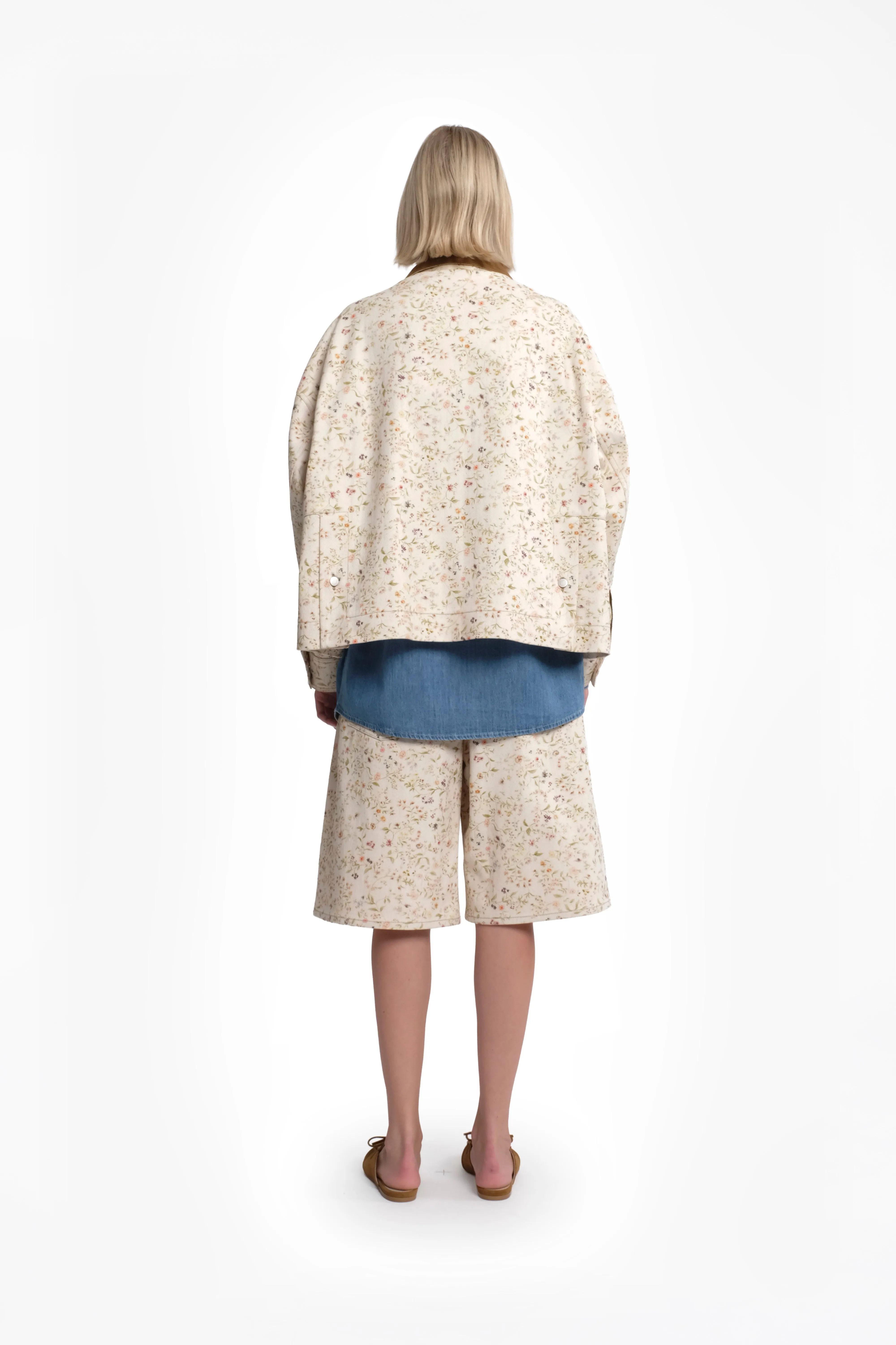 Floral Print Jacket With Zipper sold by Tela product image thumbnail 4