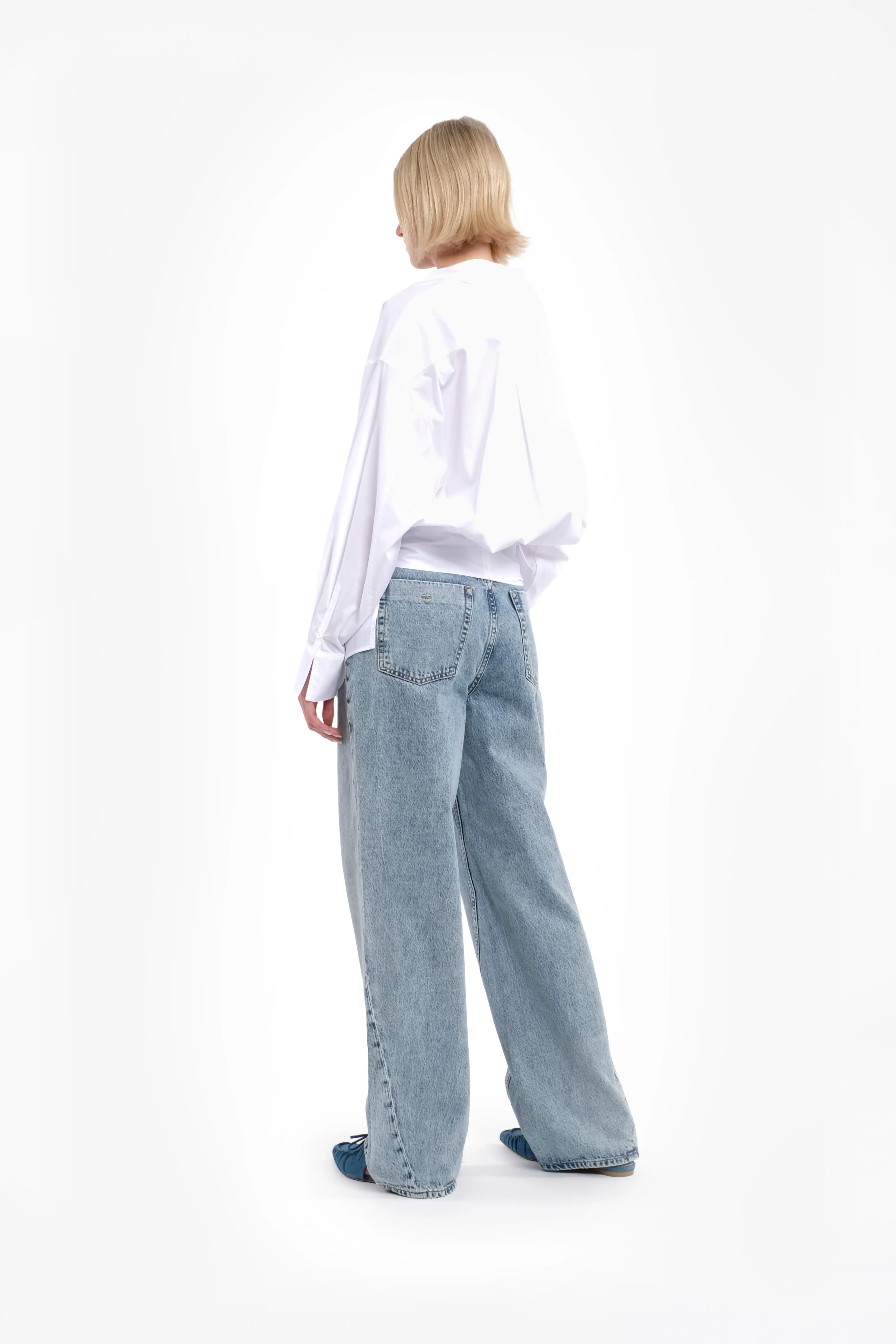 Long-Sleeve White Poplin Shirt With High-Low Hem sold by Tela product image thumbnail 4