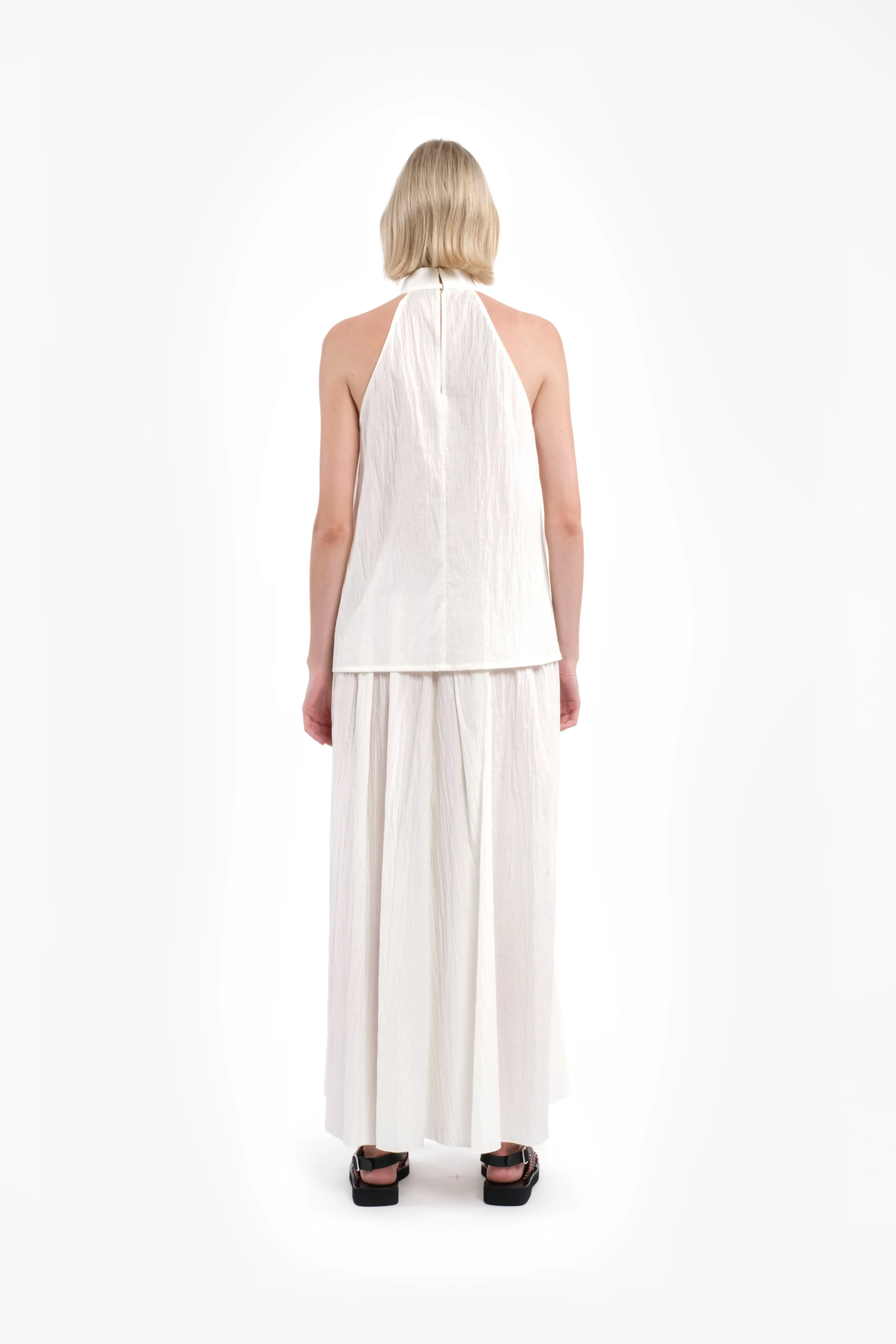 White Halter Tank Top In Crinkled Cotton sold by Tela product image thumbnail 4