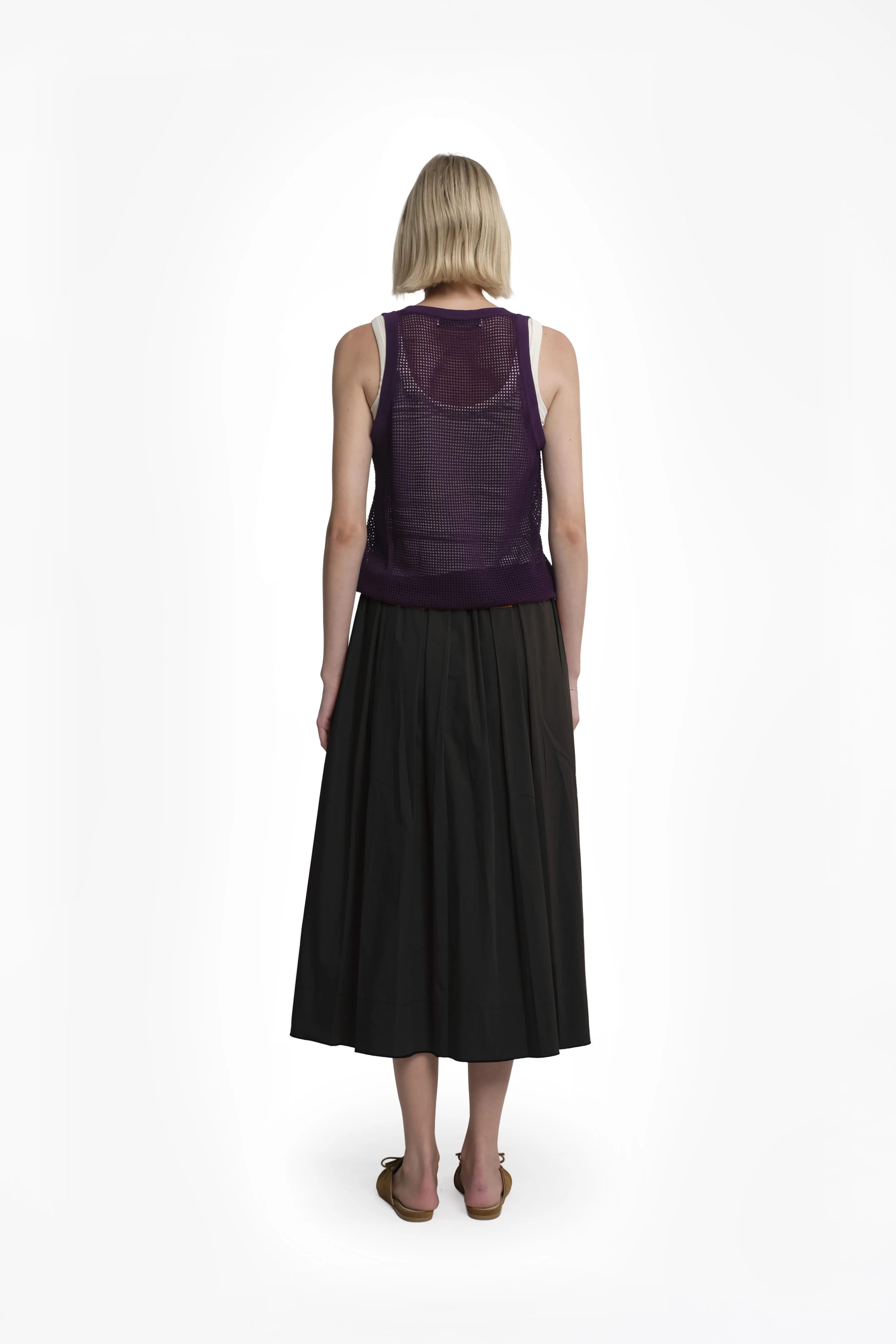 Black Maxi Pleated Cotton Poplin Skirt sold by Tela product image thumbnail 4