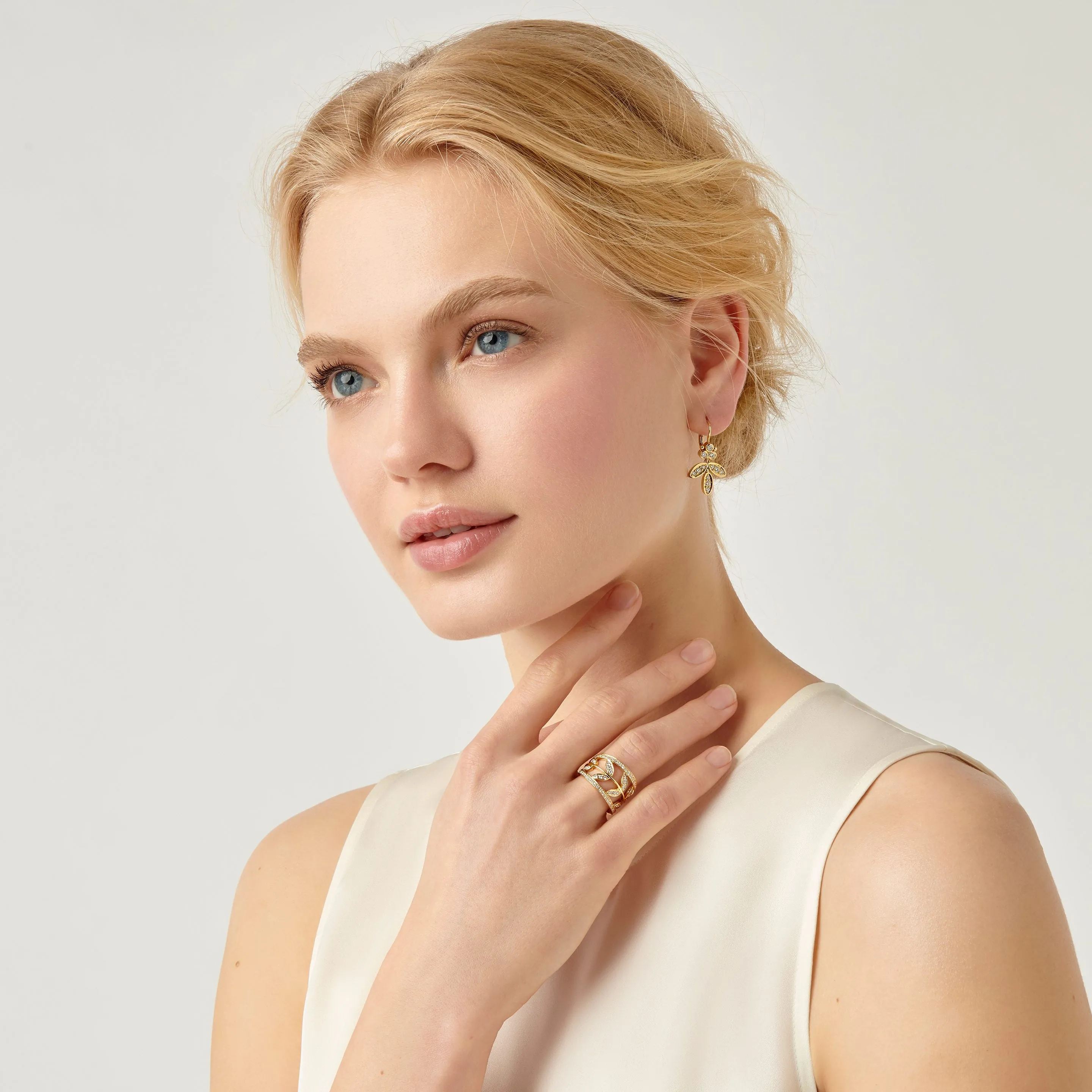 18K Diamond Vine Ring sold by TEMPLE ST CLAIR product image thumbnail 2