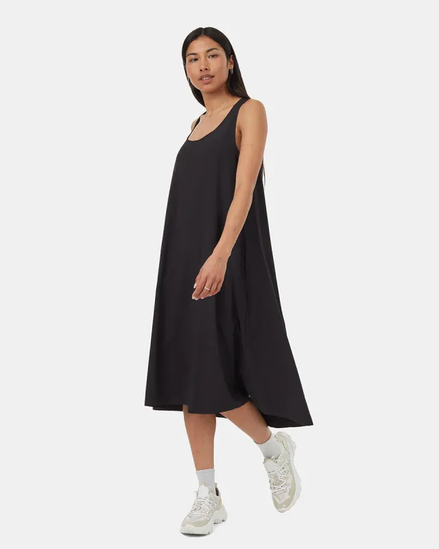 InMotion Sleeveless Midi Dress sold by tentree