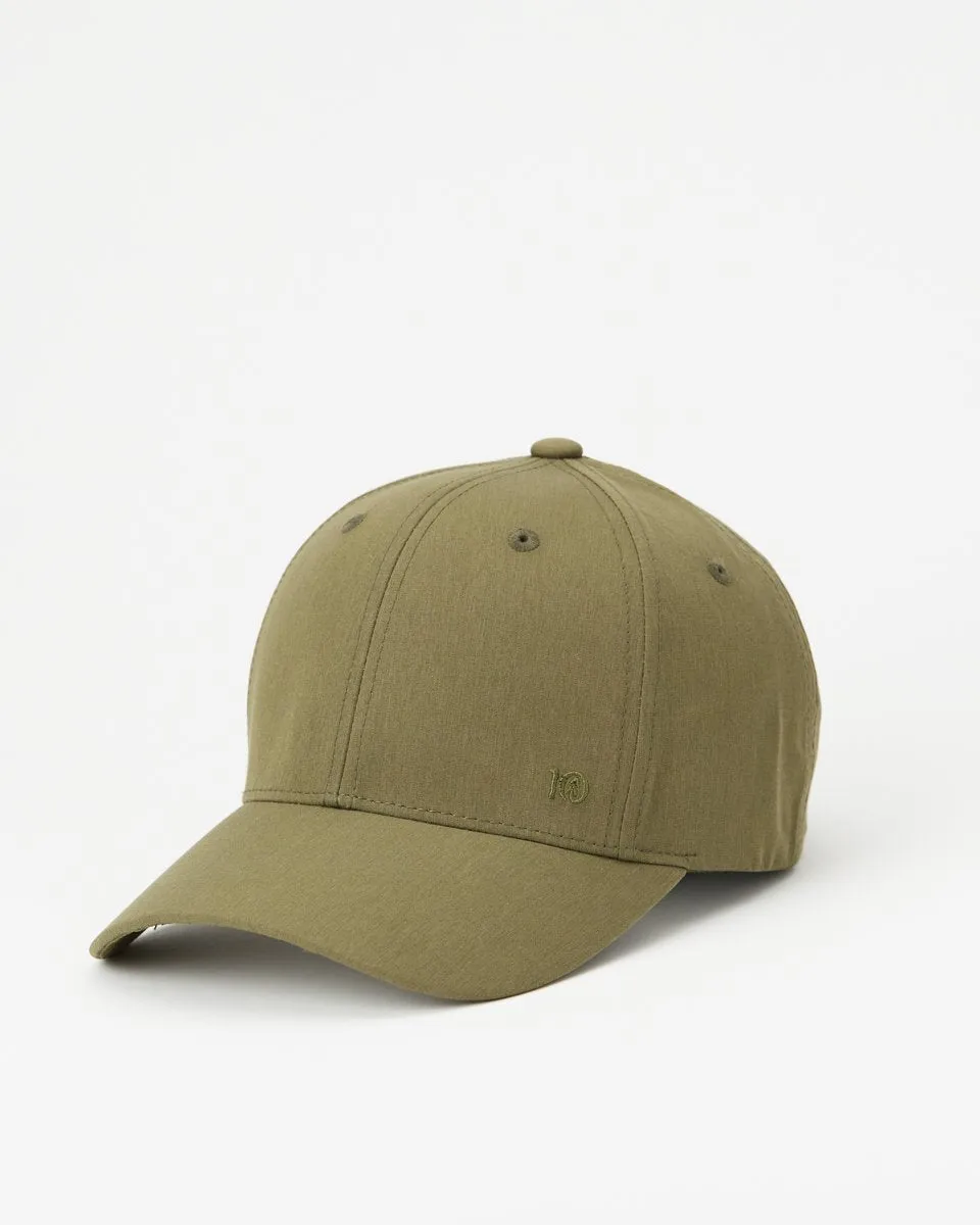 InMotion Peak Hat sold by tentree