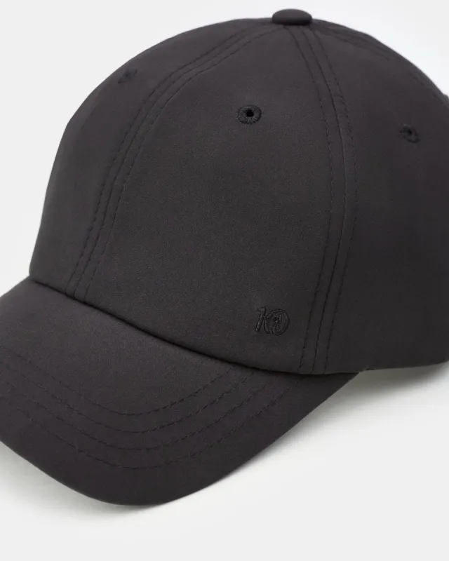 InMotion Peak Hat sold by tentree