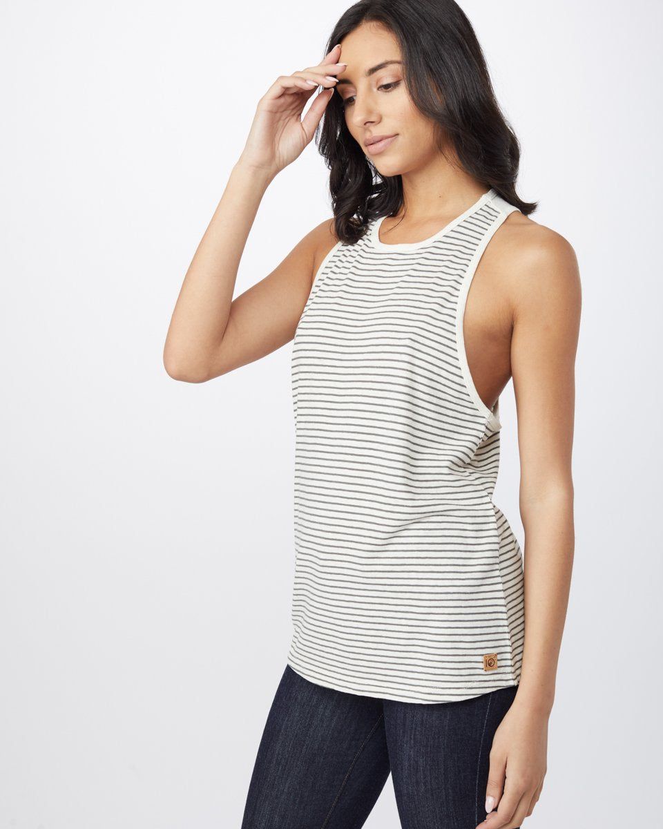W Hemp Piney Tank sold by tentree product image thumbnail 3