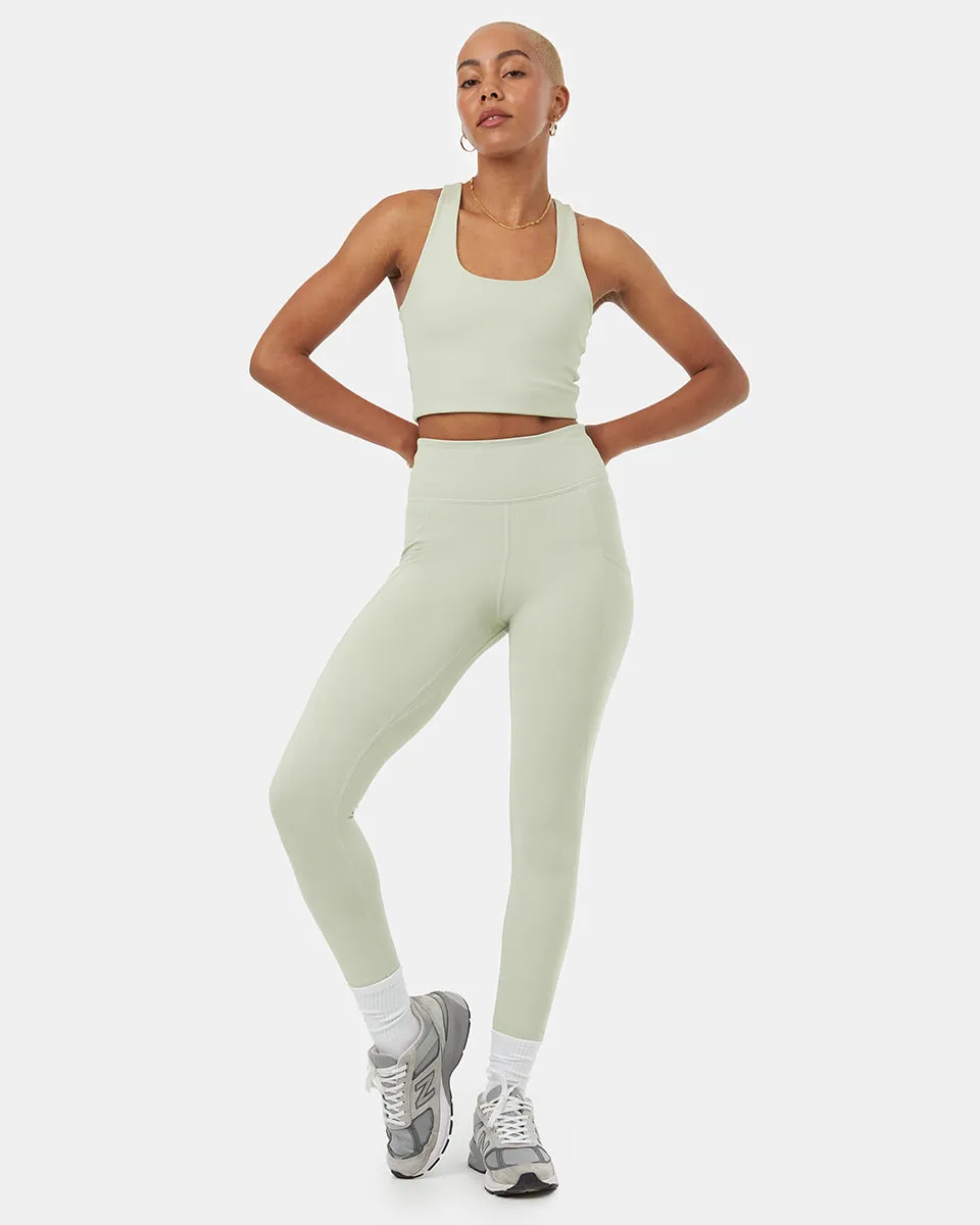 inMotion 7/8 Pocket Legging sold by tentree product image thumbnail 2
