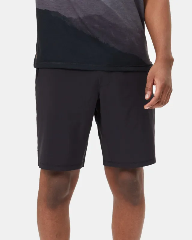 InMotion Agility Short Light sold by tentree