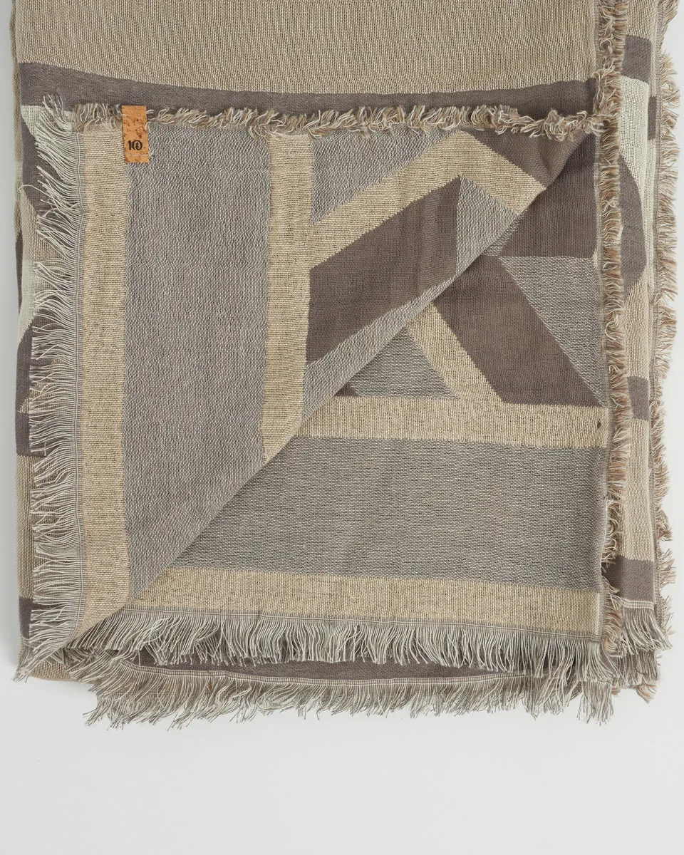 Cotton Geo Blanket Scarf sold by tentree product image thumbnail 3