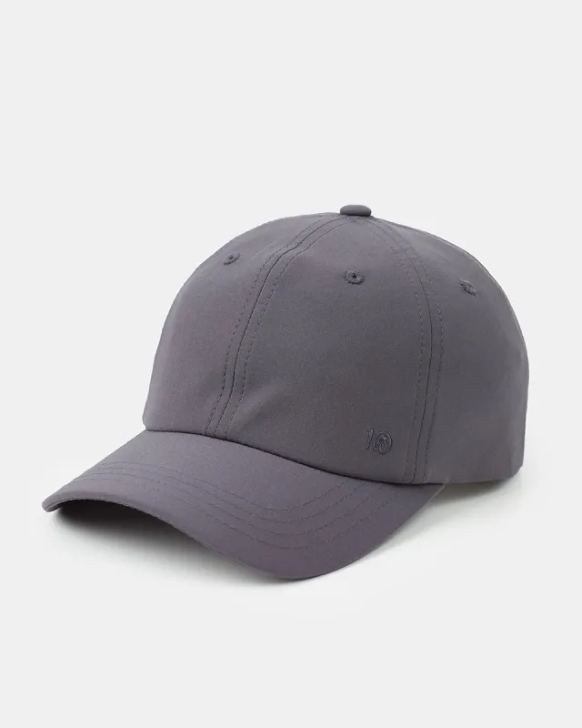 InMotion Peak Hat sold by tentree