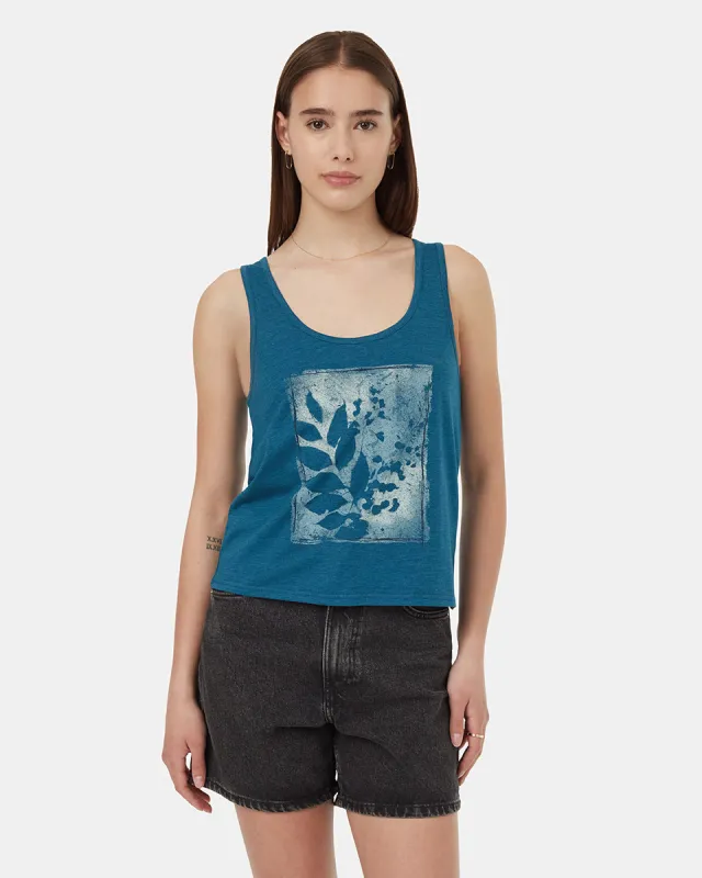 Leaf Double Scoop Tank sold by tentree