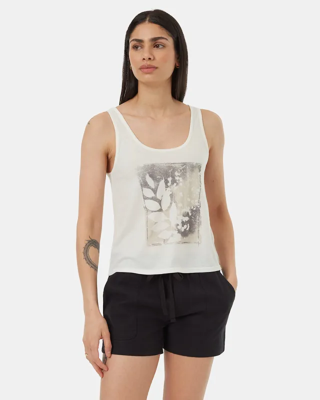 Leaf Double Scoop Tank sold by tentree