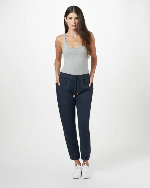 Colwood Jogger sold by tentree