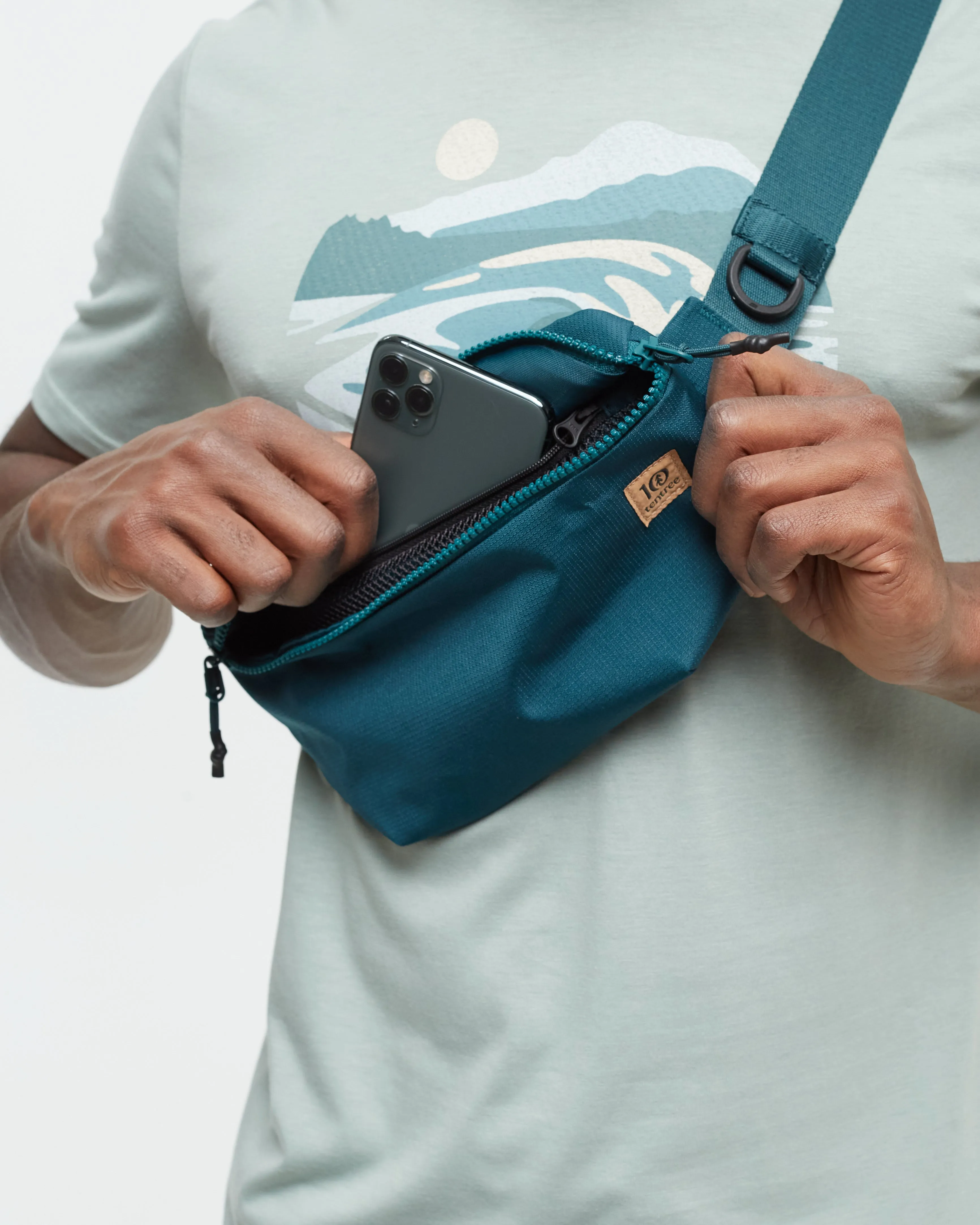 Conway Hip Pack sold by tentree product image thumbnail 5