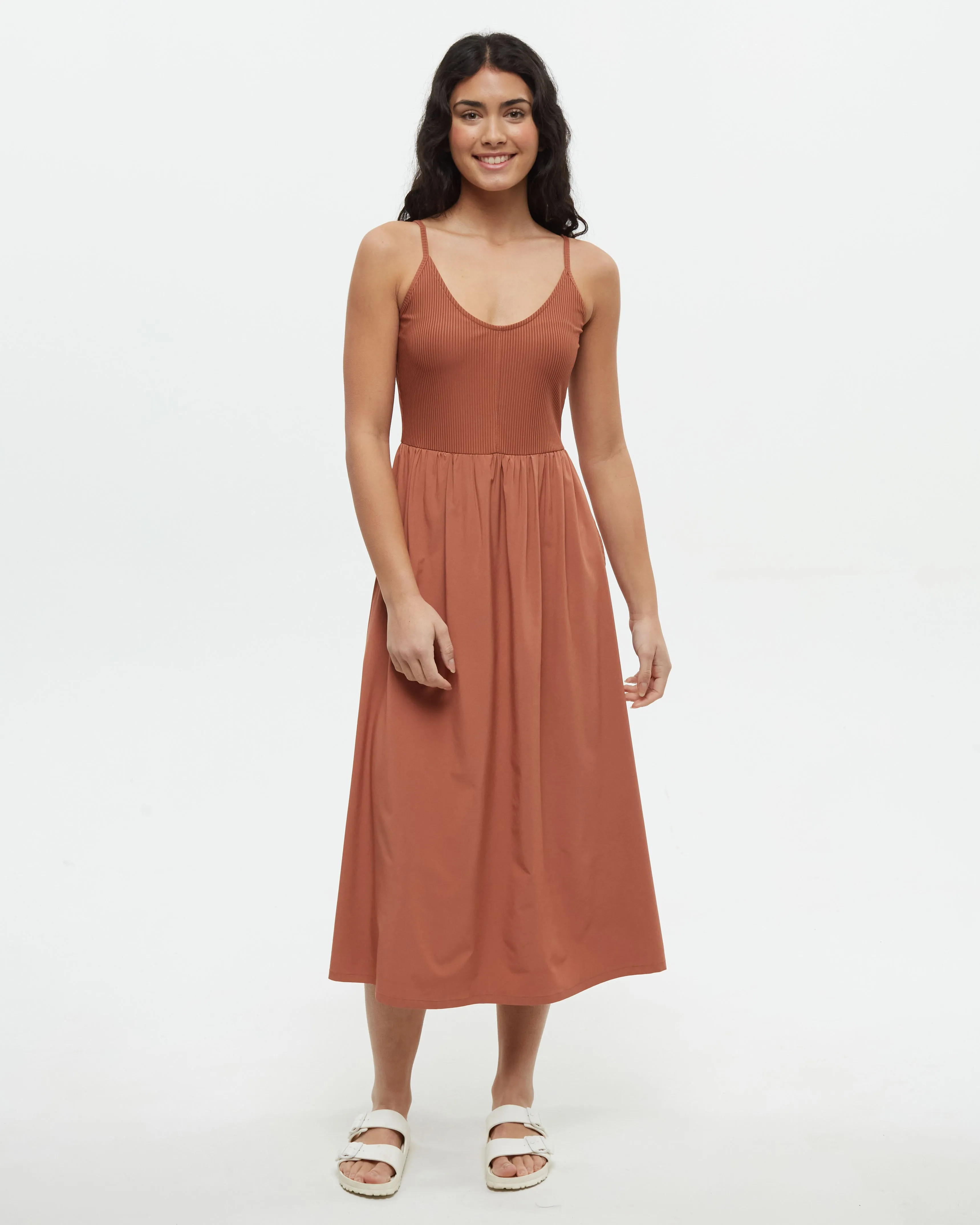 Juneau Dress sold by tentree