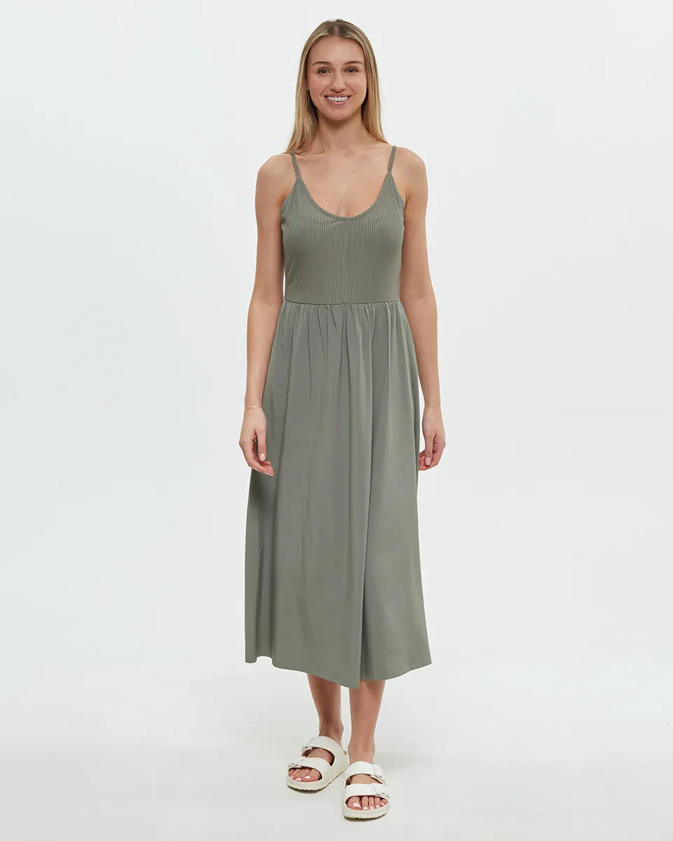 Juneau Dress sold by tentree